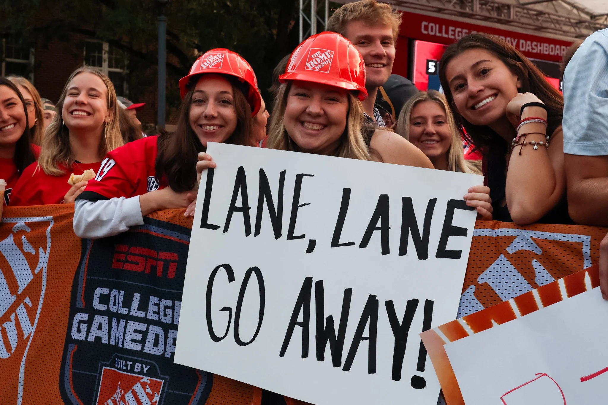 aajc 101825 gameday in athens_512.jpg