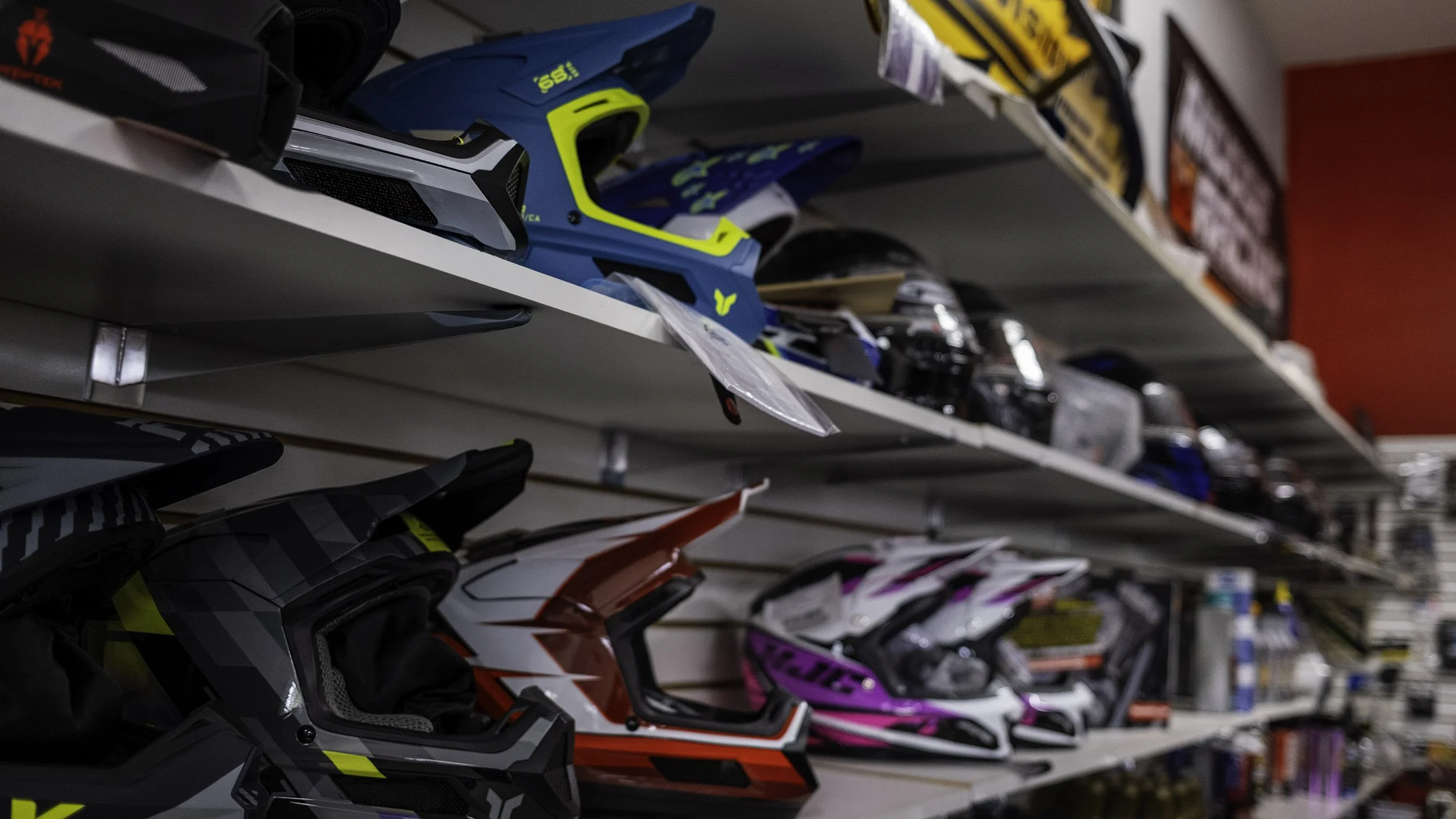 Redline Sport & Marine interior helmet display
