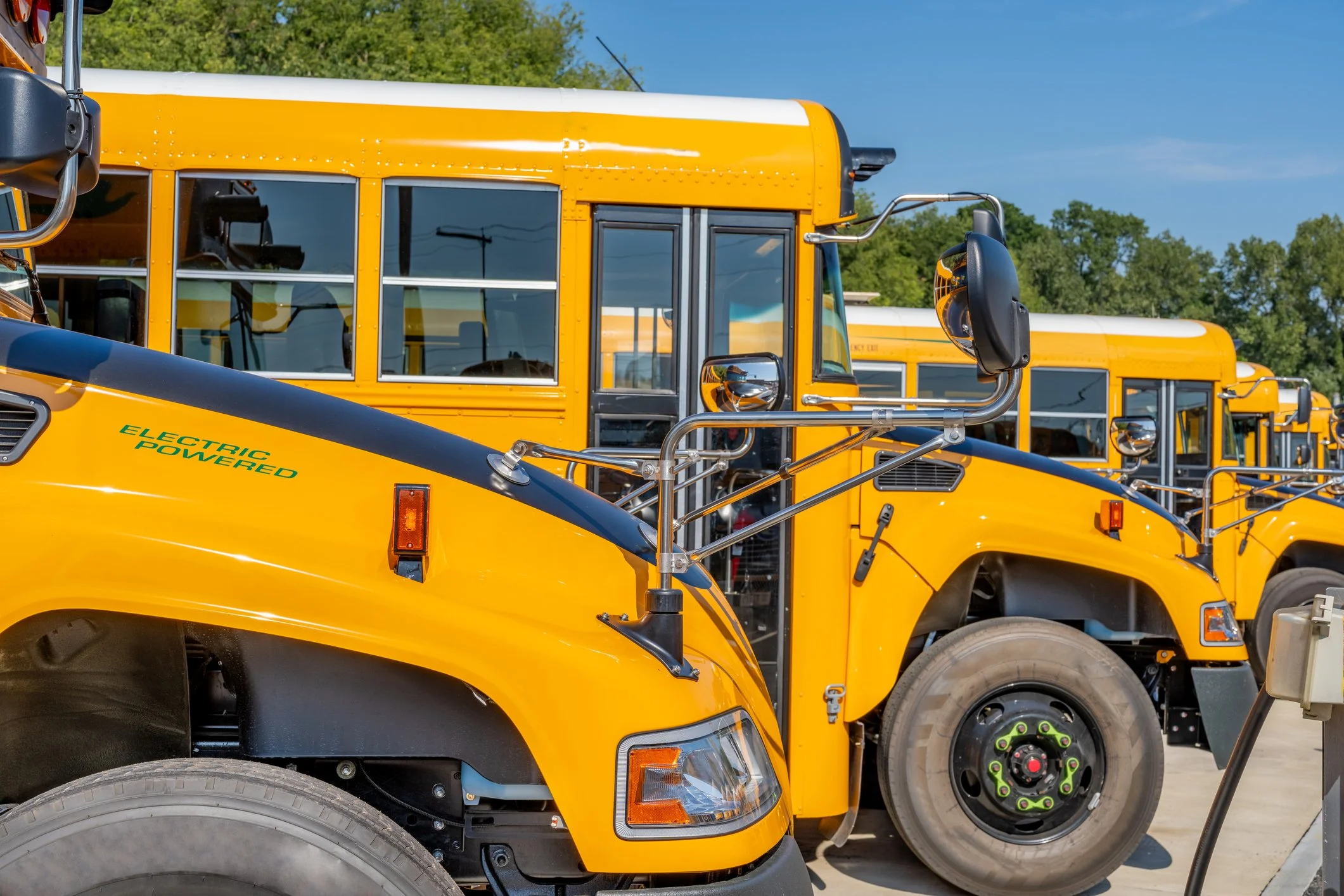 Electric School Bus Accelerator — Breaking Barriers Collaborative