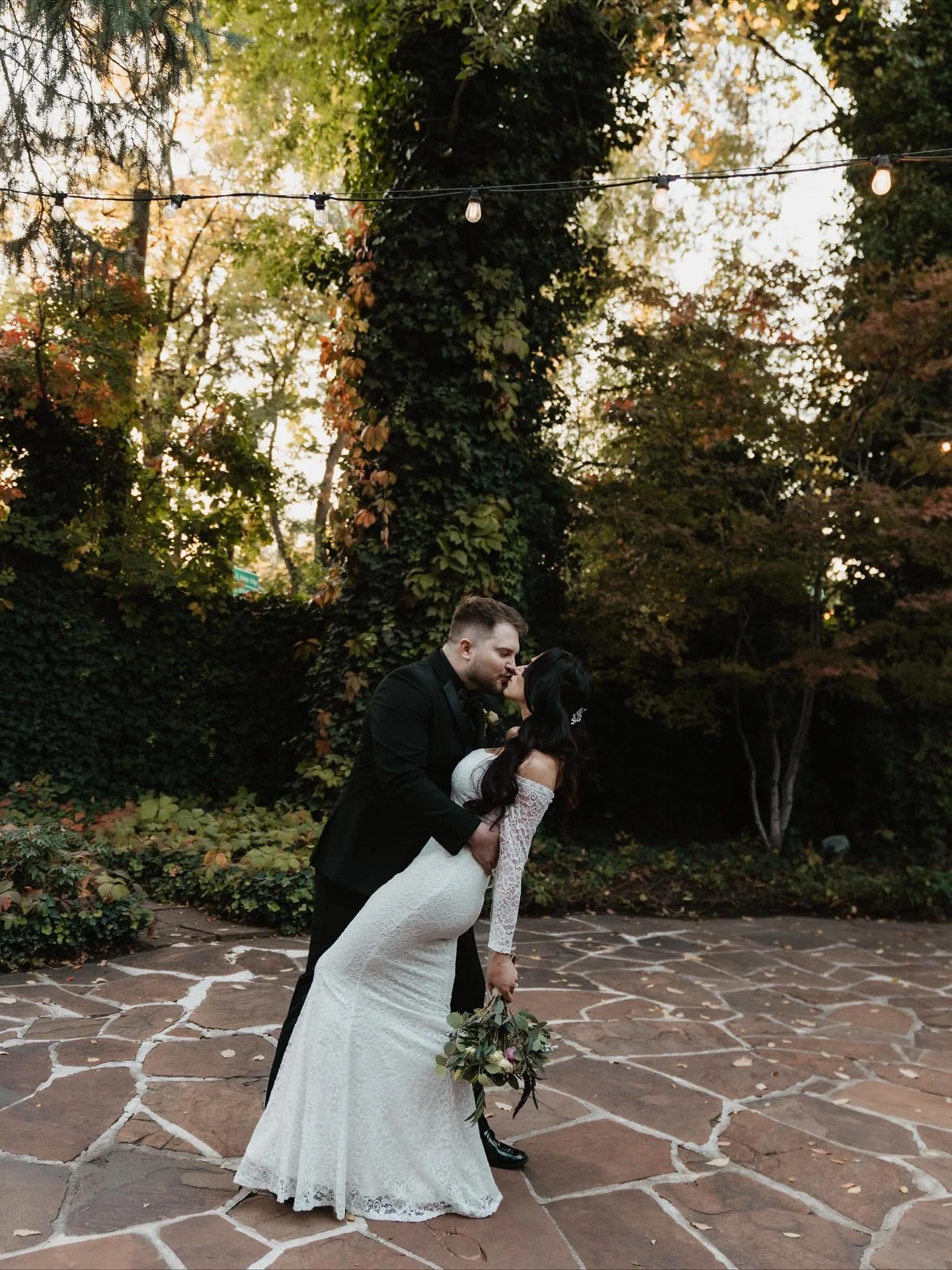 Jo &amp; Jesse 🥂

Deciding on an intimate dinner rather than a grand wedding affair. Emotions and memories are always captured, no matter the size.

#UtahWedding
#UtahWeddings
#UtahBride
#UtahGroom
#UtahWeddingPhotographer
#UtahWeddingPhotography
#U