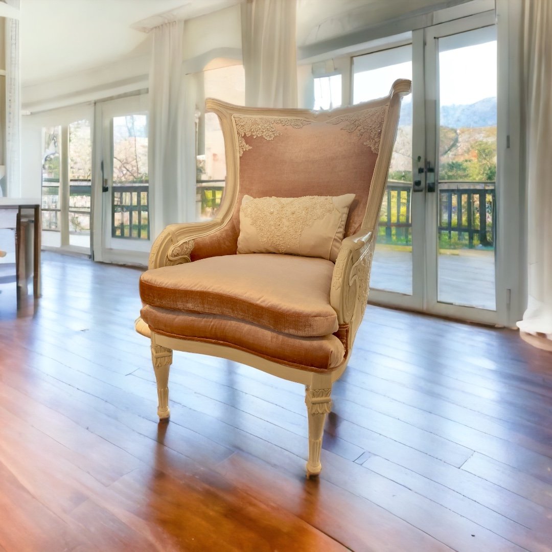 Blushing Bride Ever After Chair