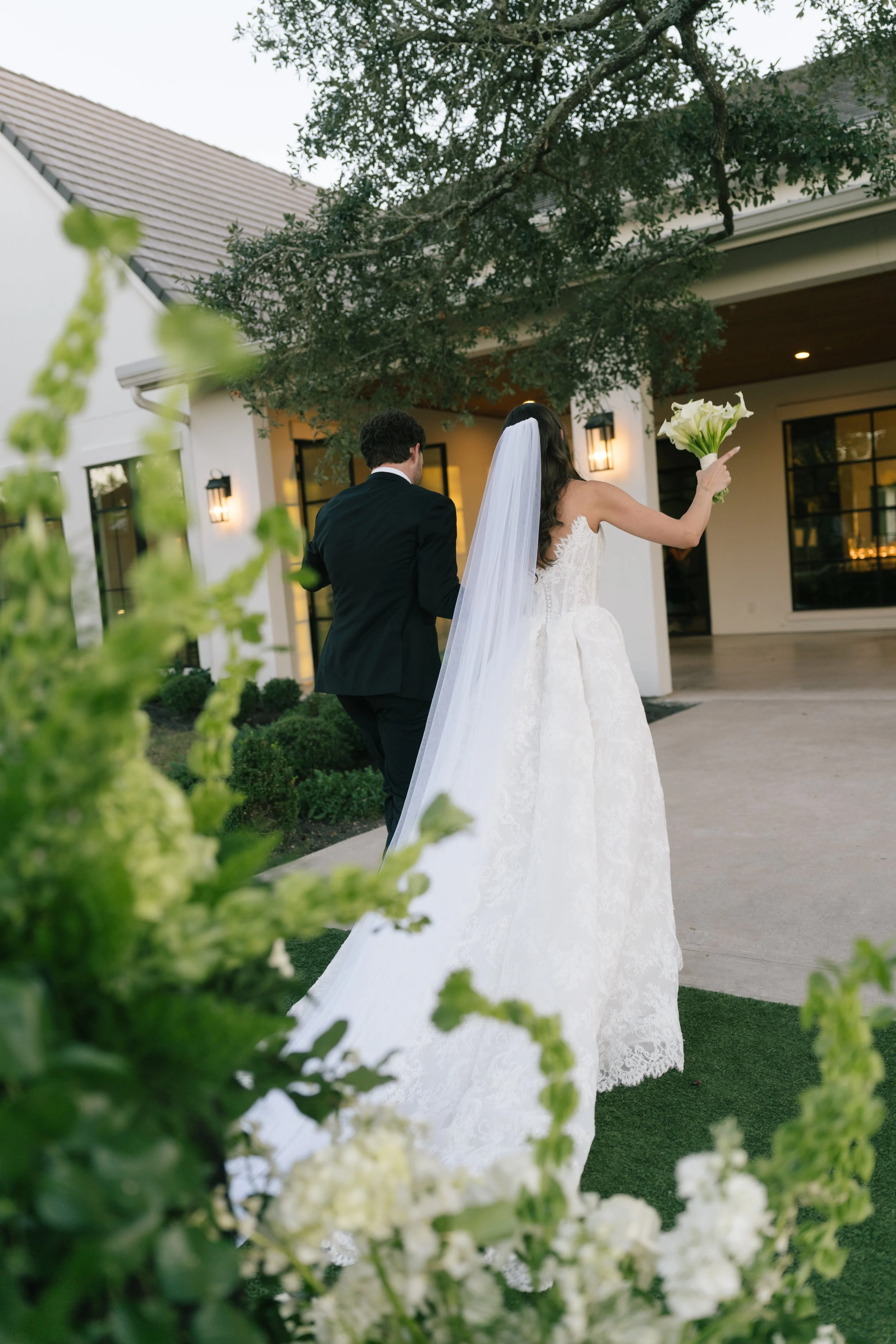 Emily + Randy Wedding - Sky and Savvy Photography-714.jpg