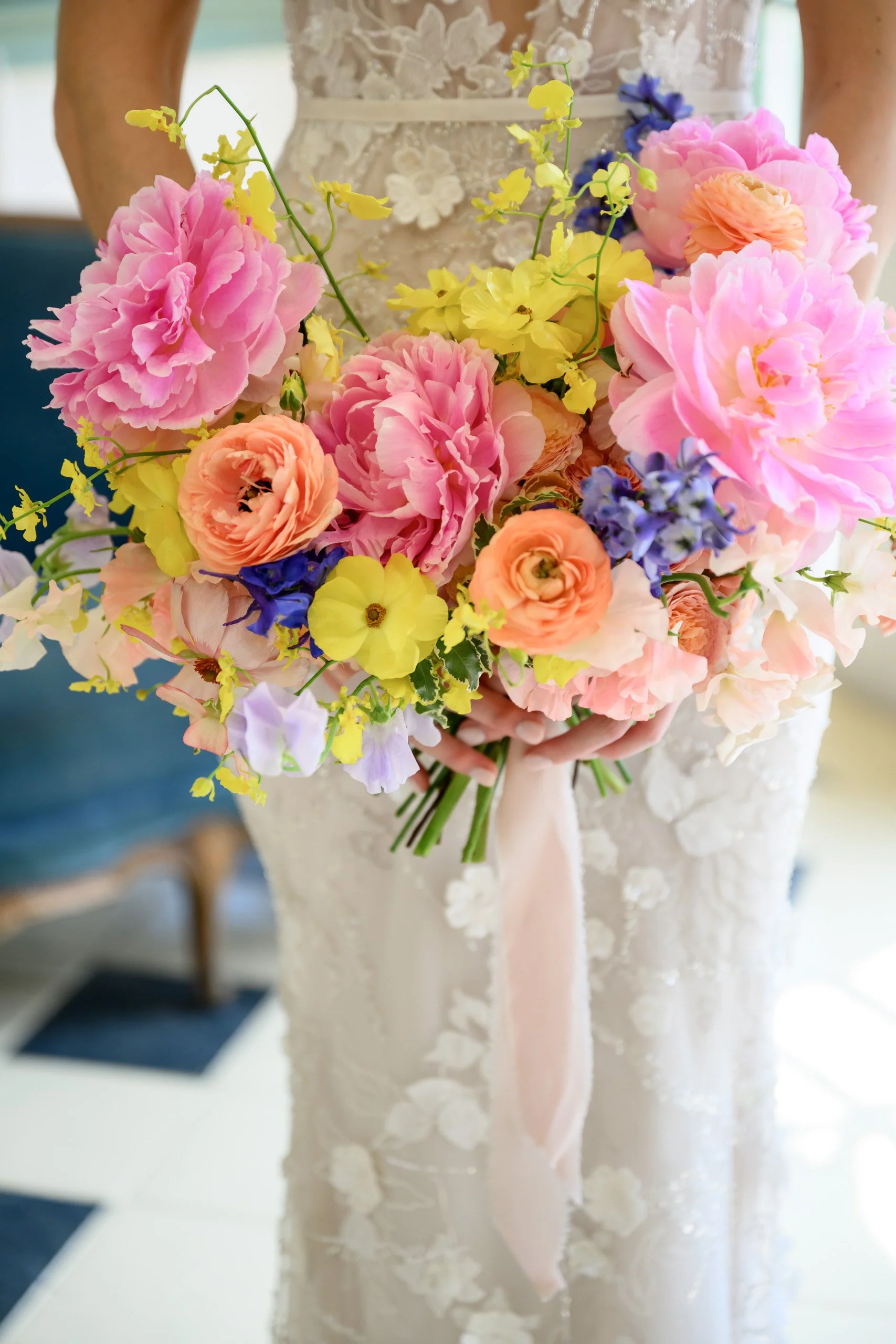 Spring Wedding Flowers: What’s In Season for Your Wedding Day?