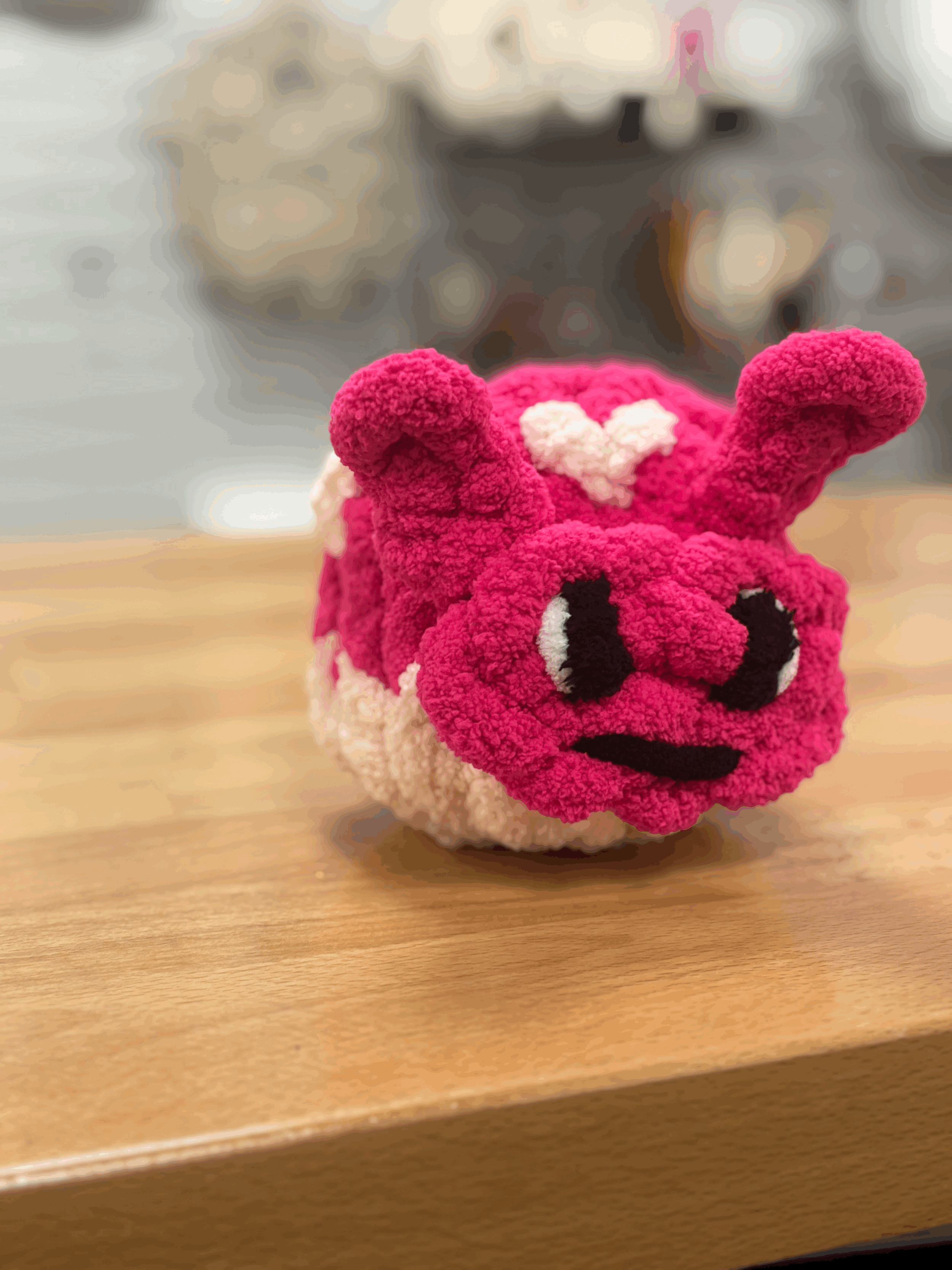 Finger Knit a Ladybug (Ages 8+)