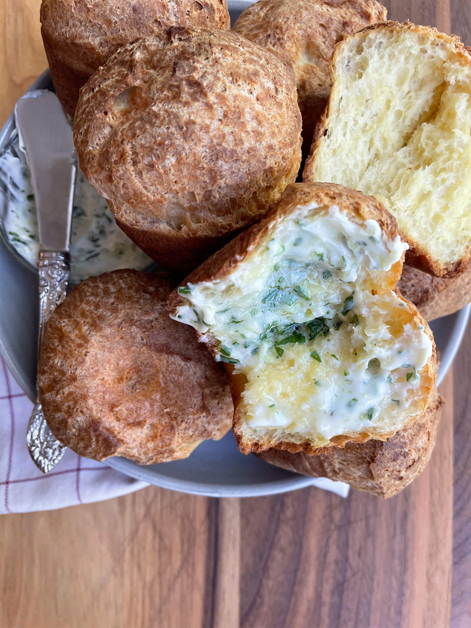 MUFFIN PAN POPOVERS WITH GARLIC SORREL COMPOUND BUTTER