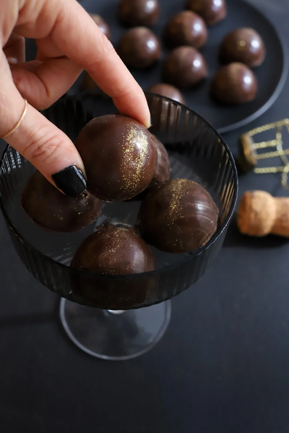 CHAMPAGNE CHOCOLATES WITH SPARKLING GELÉE CENTERS