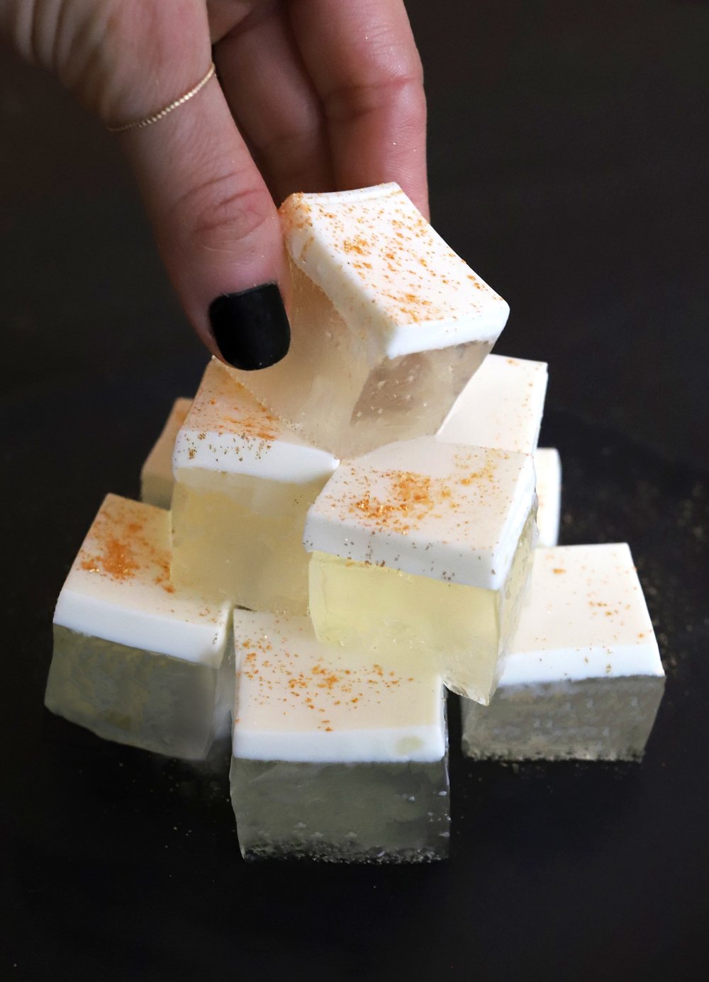 FRENCH 75 CHAMPAGNE JELLO SHOTS WITH CHAMPAGNE FOAM