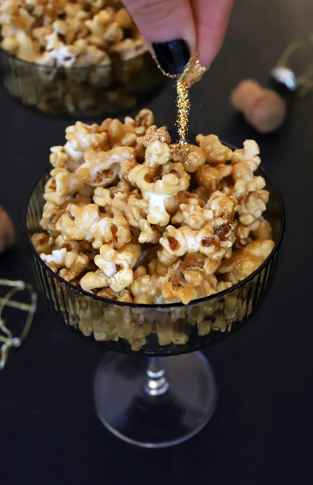 CHAMPAGNE CARAMEL POPCORN