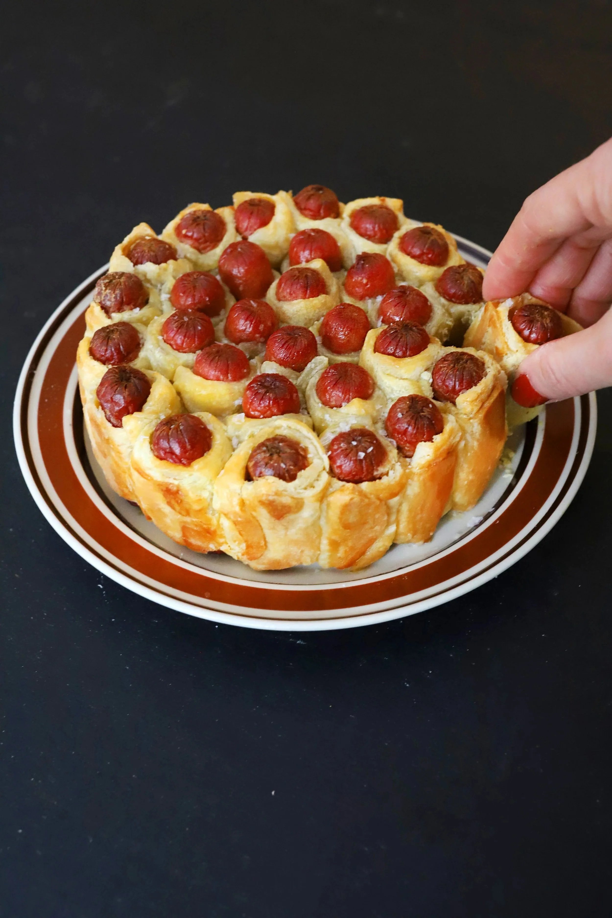PULL-APART PIGS IN A BLANKET