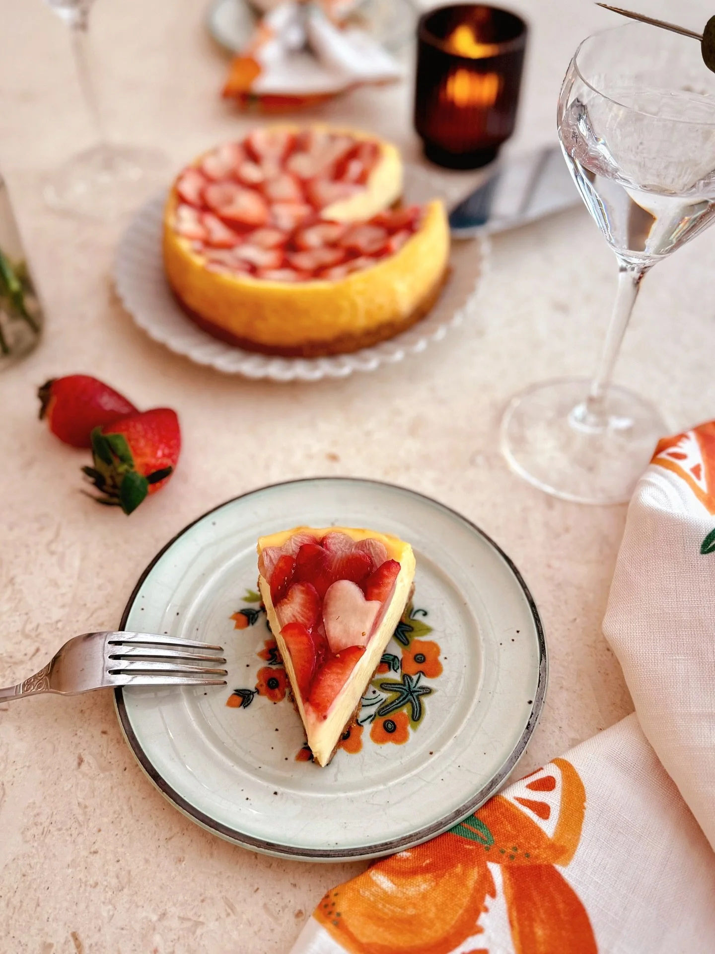 Happy Valentine&rsquo;s Day❣️ I &hearts;️🍰 you❣️

Extra 📸 of the rich and creamy Valentine&rsquo;s Day cheesecake I made with @utopihenfarms. Recipe link in bio.

#HappyValentinesDay #HappyValentines #Cheesecake #ValentinesDayDessert #DessertOfTheD