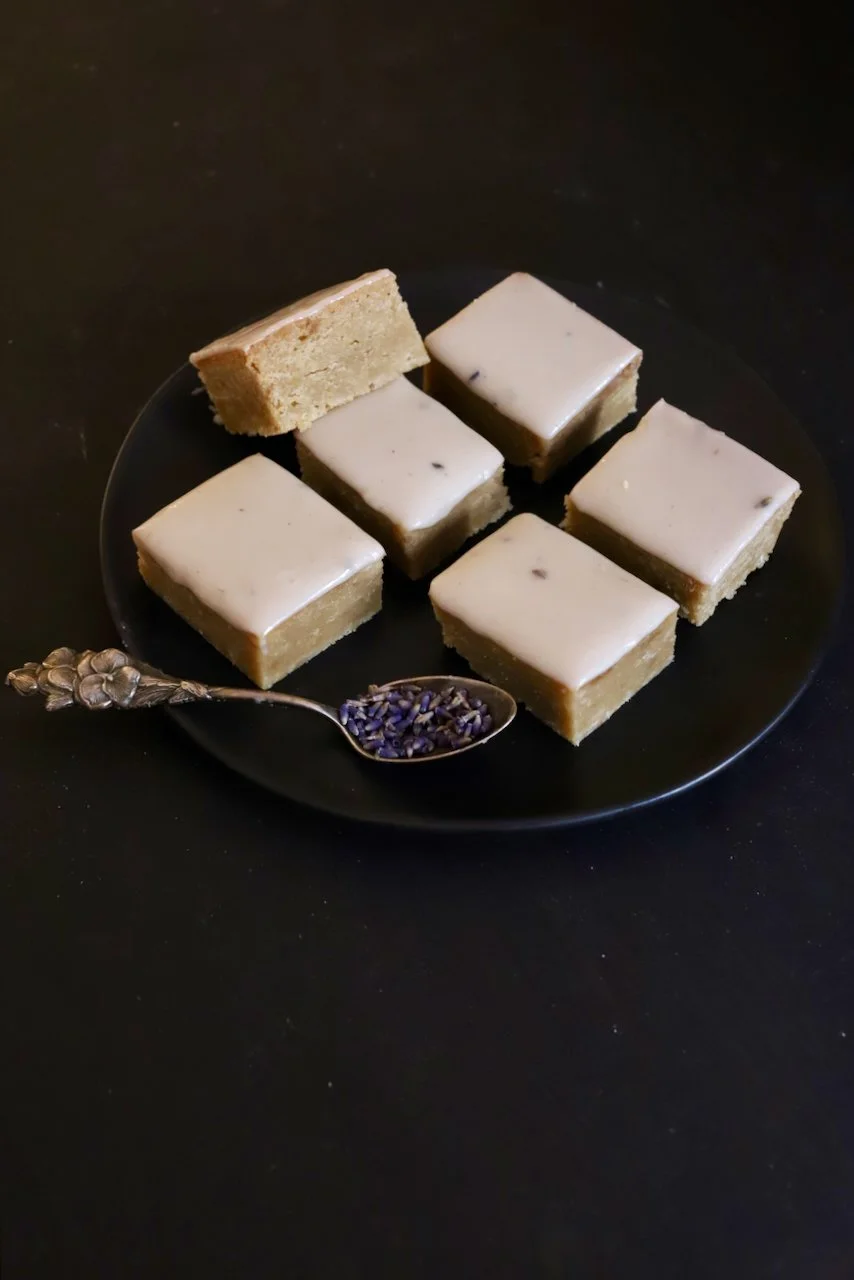 HONEY LAVENDER BLONDIES