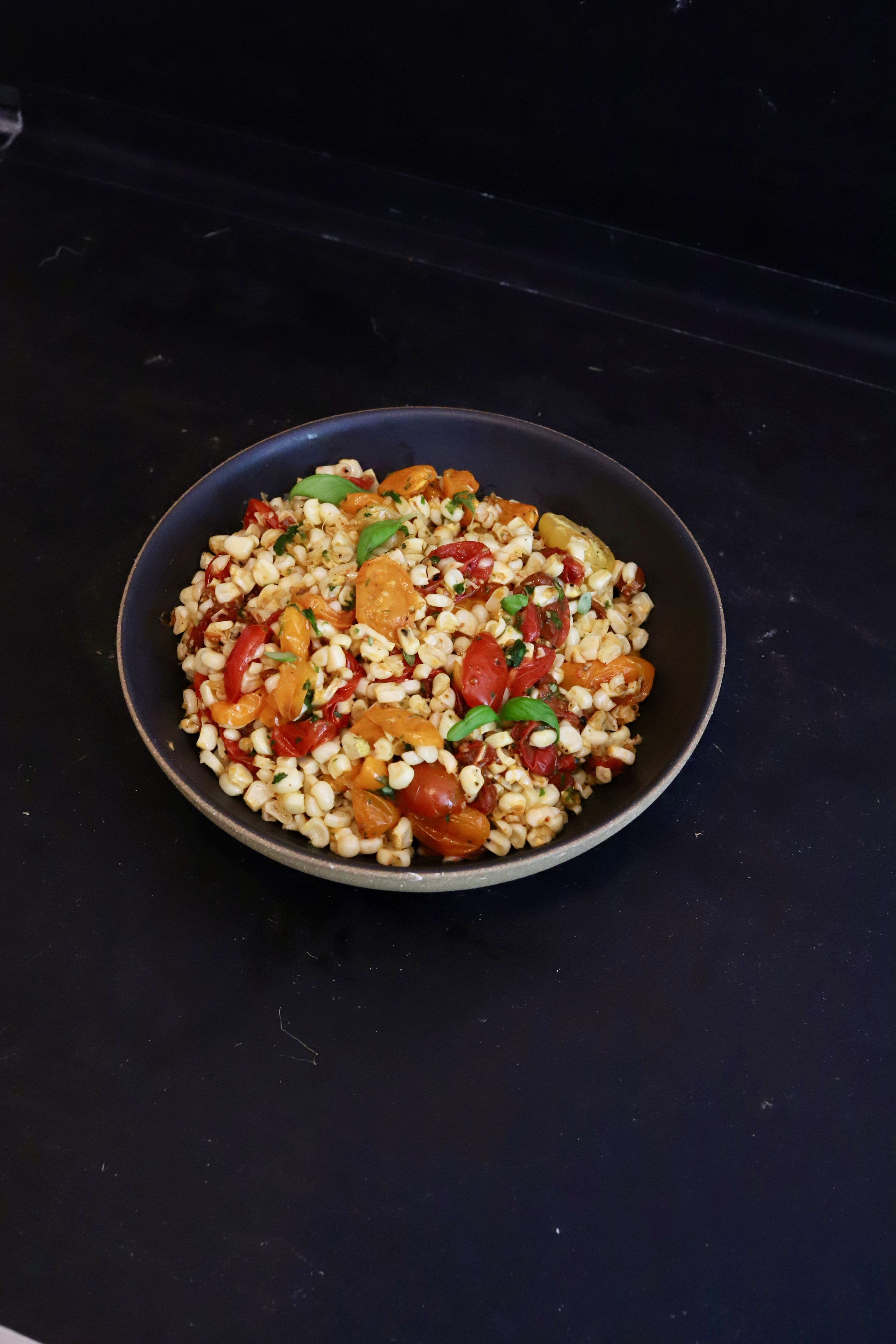 ROASTED SWEET CORN &amp; TOMATO BASIL SALAD
