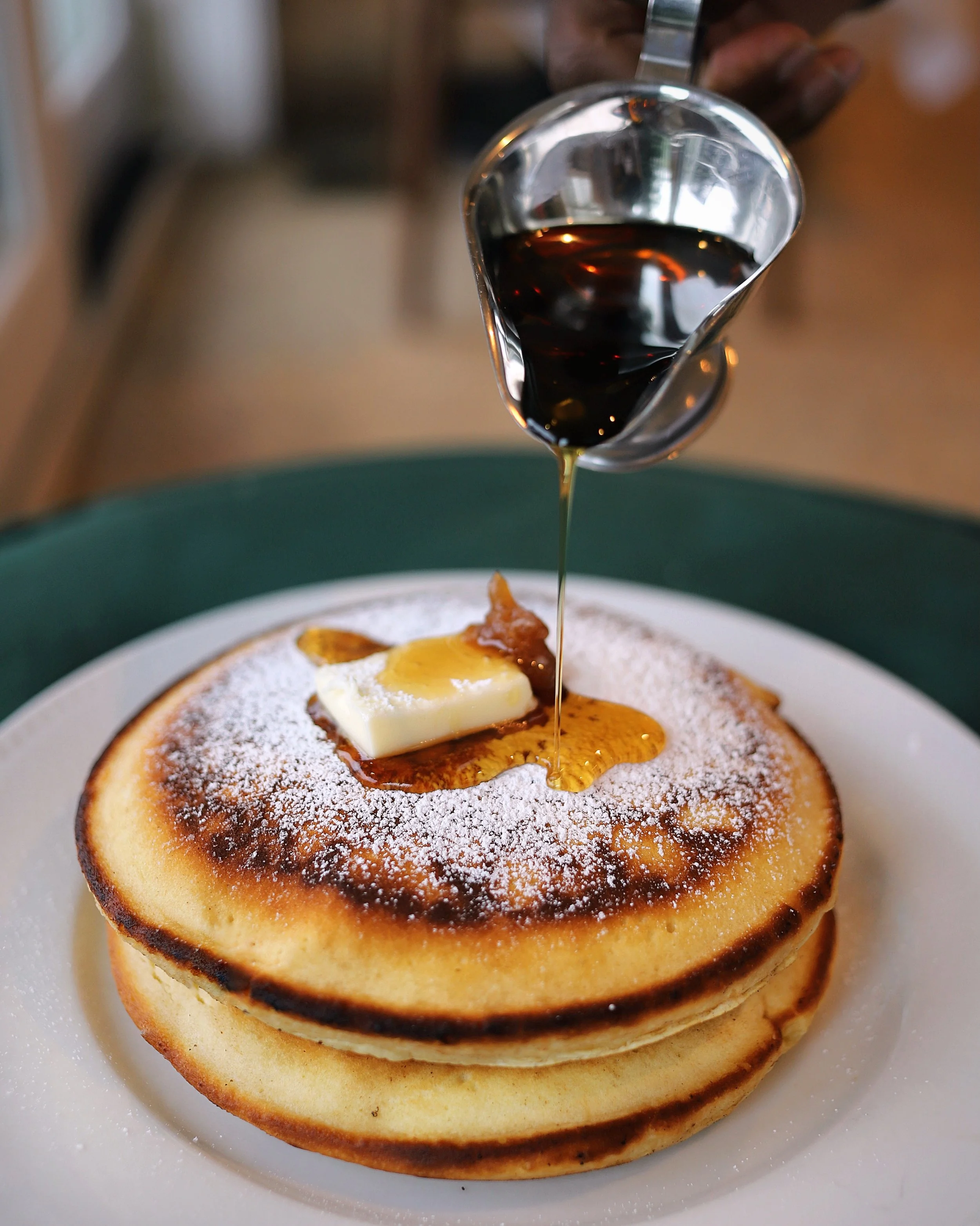 When it rains, I pour 🥞☔️

Photo taken at @kenozahall 😳🤯 I can&rsquo;t believe I haven&rsquo;t been back since 2021! I know because &hellip;

I was pregnant with my Auden.

#pancakes #catskills #kenozahall #brunch #weekendgetaway