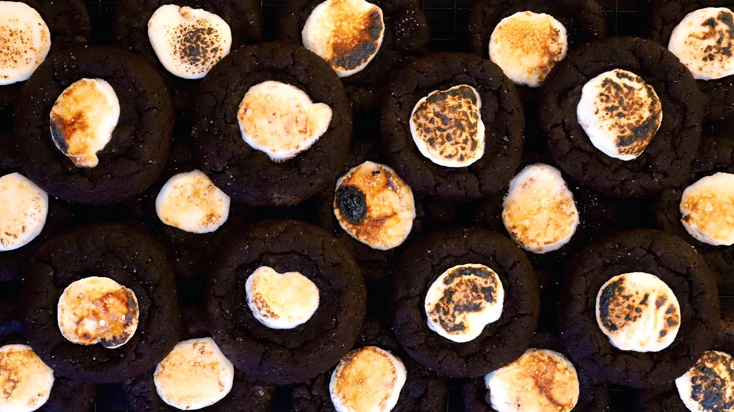 HOT CHOCOLATE COOKIES