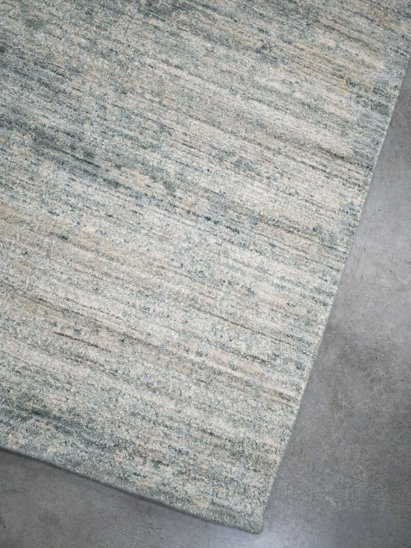 Regency-VN86-Blue-Beige-01-the-rug-collection-800x1067 (1).jpg