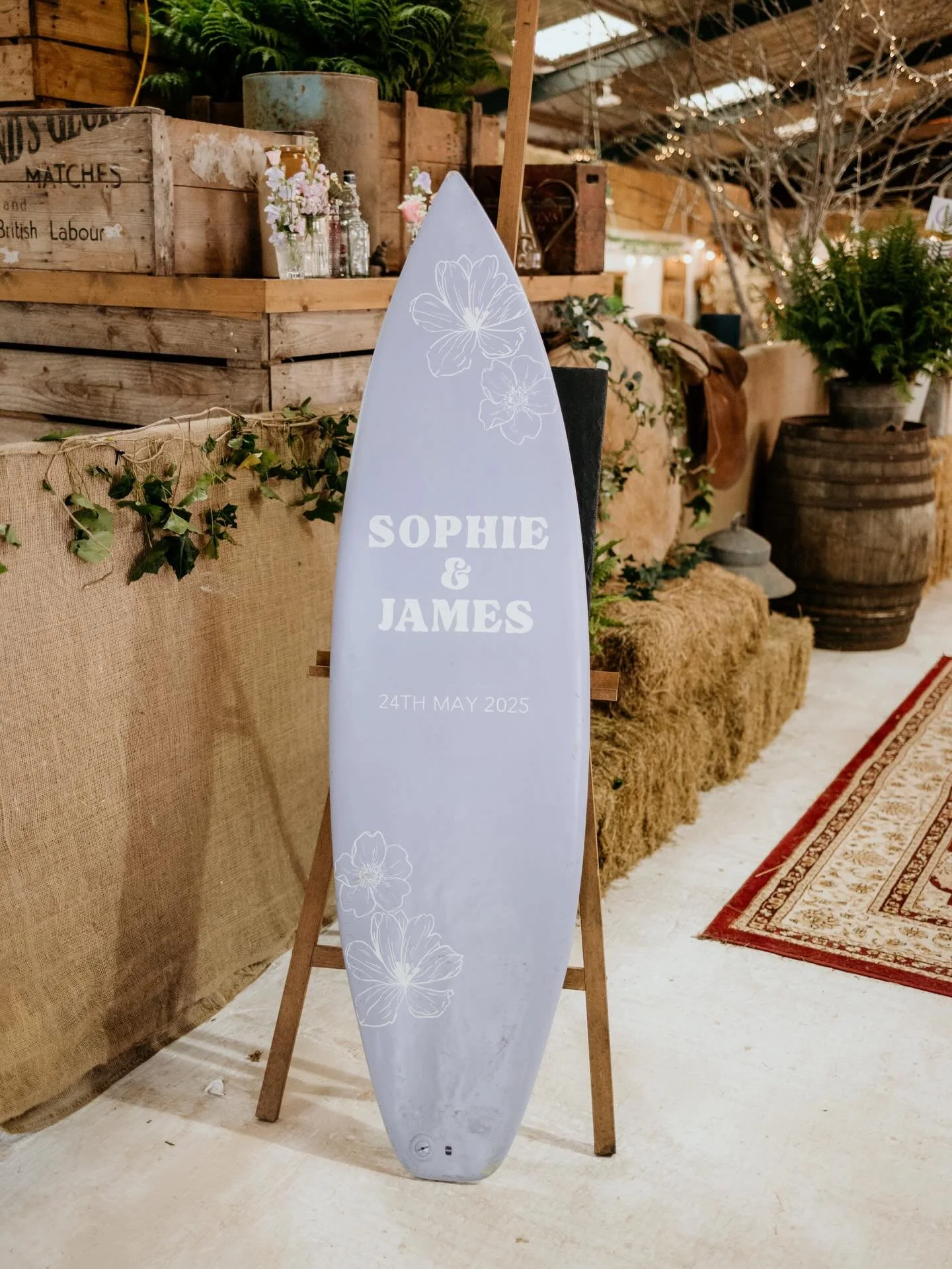 Handwritten surfboard signage for @sophiecollinsphotography_ &amp; James🏄&zwj;♀️

Photographer @anaparkerphotography 
Flowers @hilarysfloraldesign 
Venue @sugarloafbarn