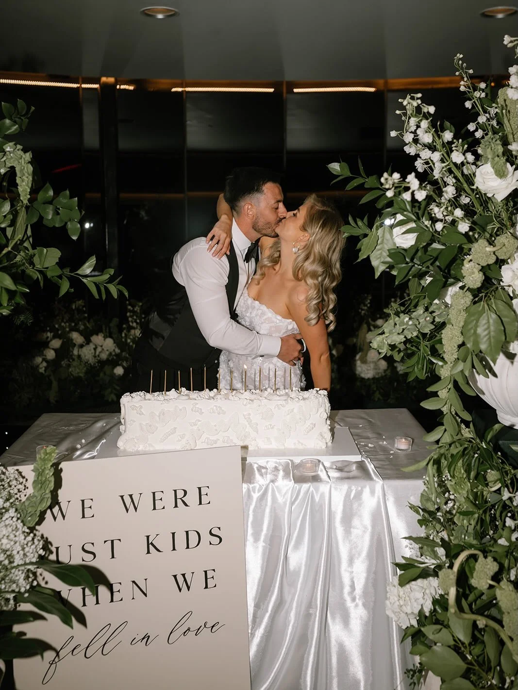 Jessica &amp; James // a day full of sunshine, with an abundance of flowers by @evefrancescadesigns and a huge lineup of entertainment from @session.uk ✨💫

Their signage wording was a celebration of their long love story, from how many days it took 