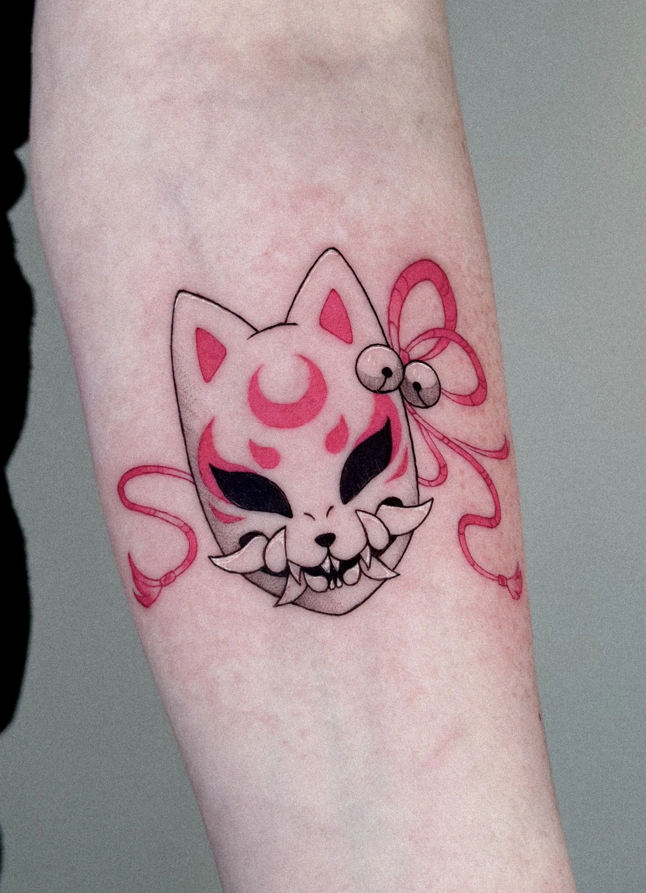 kitsune cat mask pink.jpg
