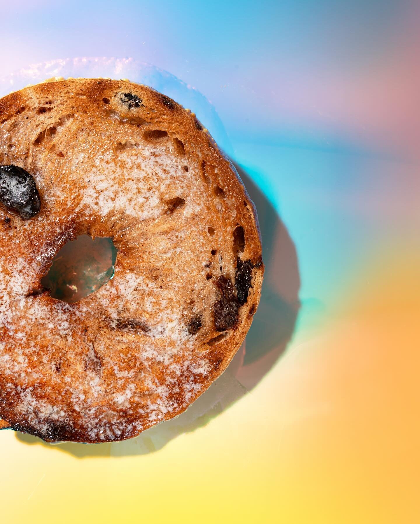 Introducing the Cinnamon Raisin Bagel from Original Sunshine. A perfect blend of sweet crunch and irresistible flavor.

The GF cinnamon raisin bagel is a limited time offer, exclusively available at three special shops: @bagelandslice in LA and @tomp