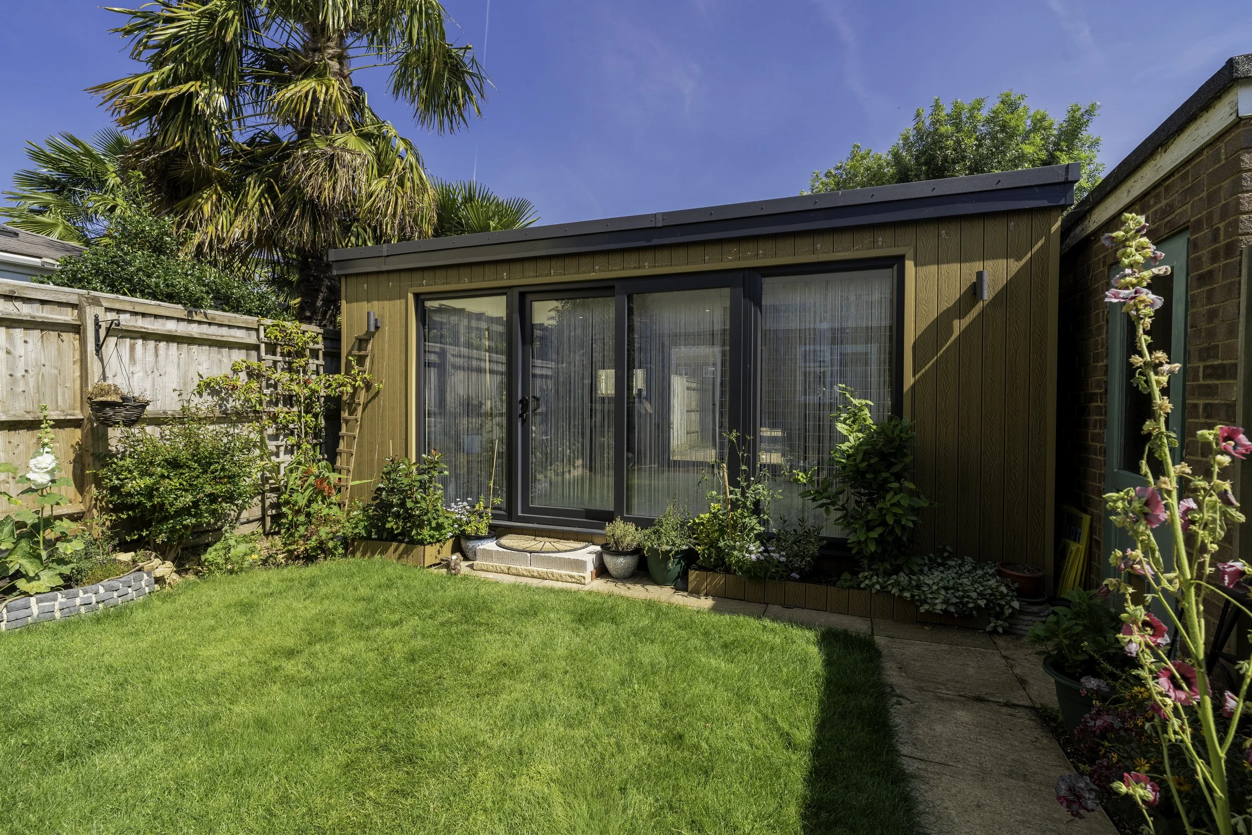 Aylesbury Project - Final Images - External - Ahead Agency-21.jpg