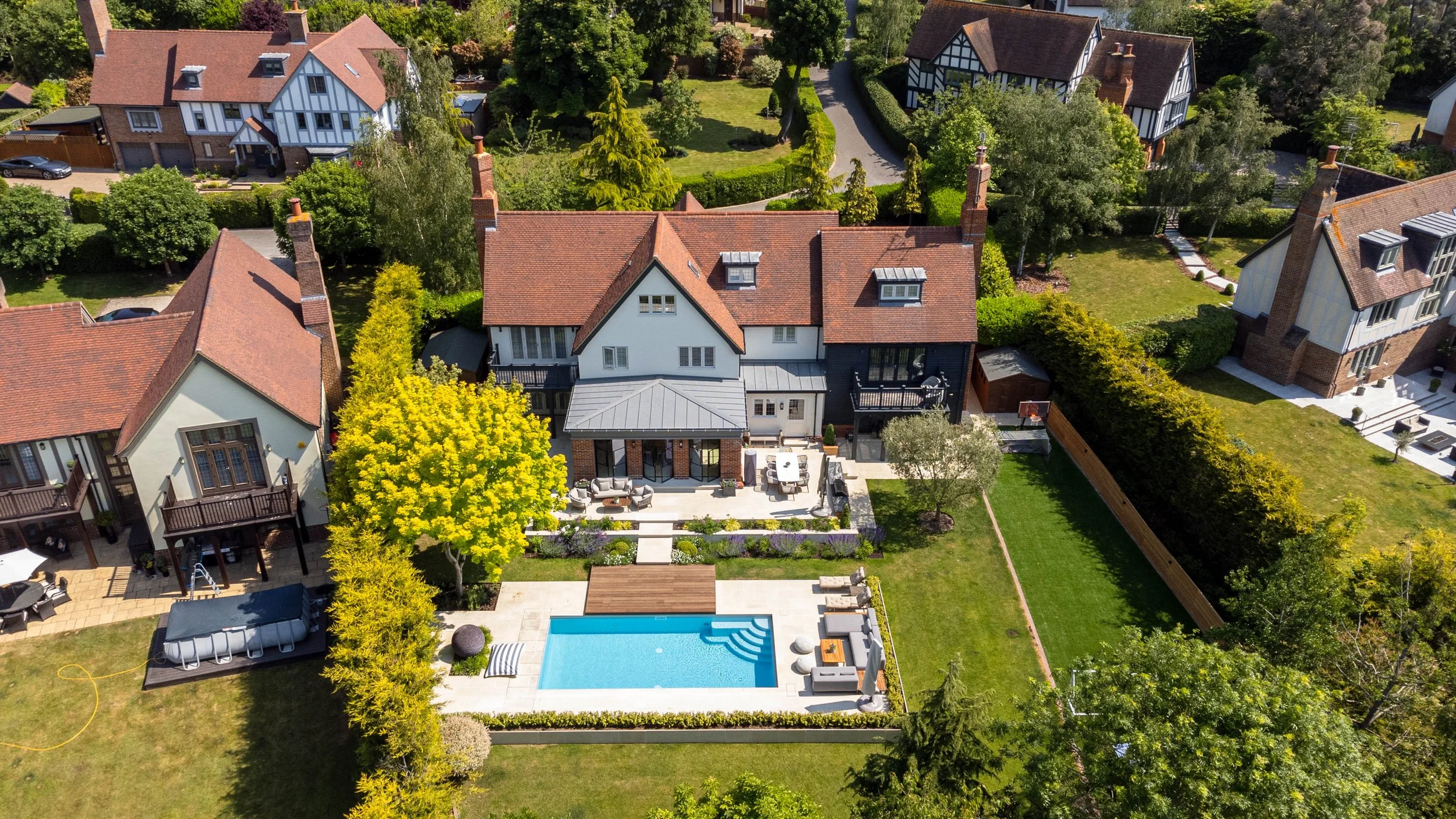 creative content for luxury businesses