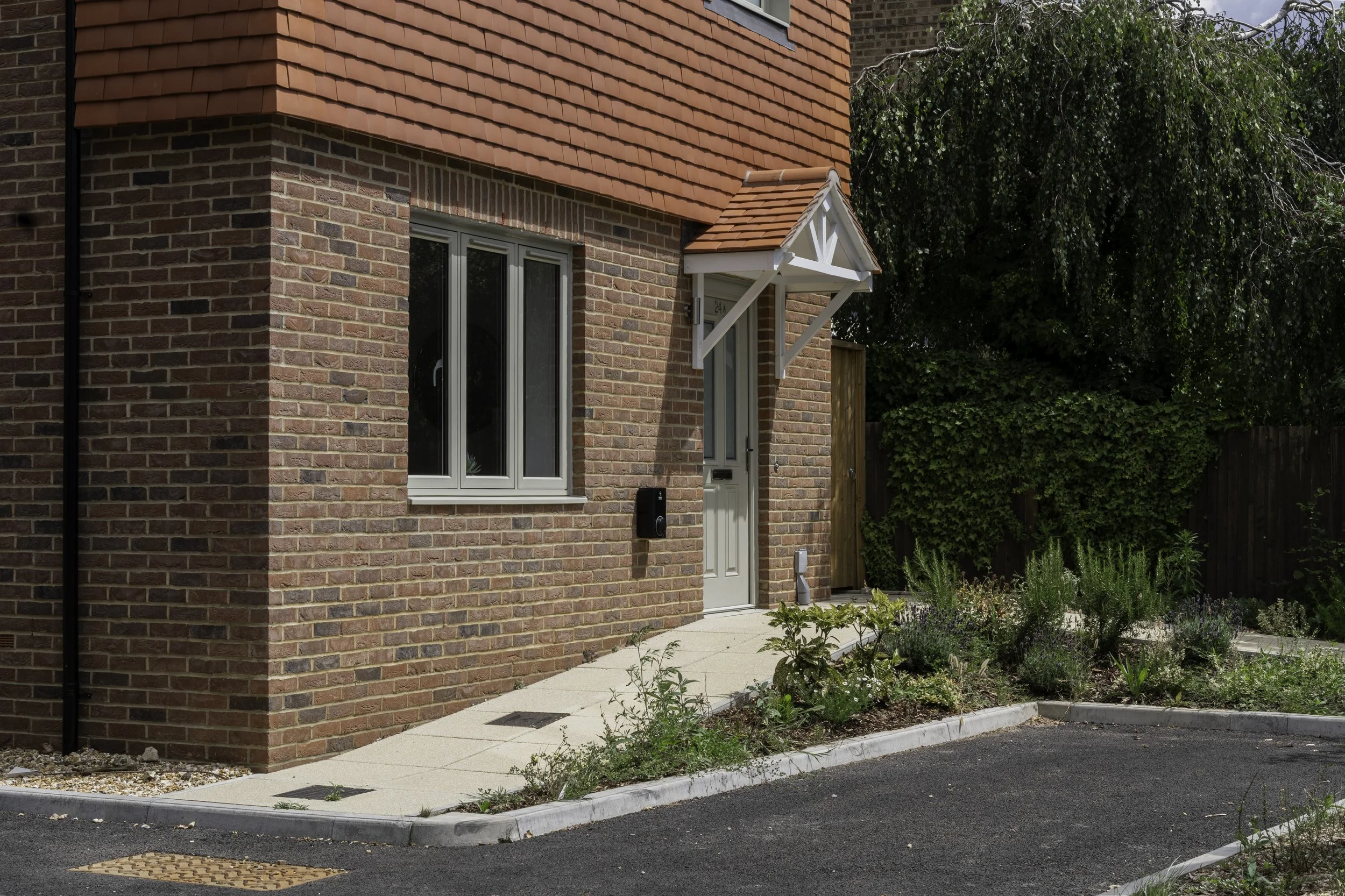 Weatherhill Road, Smallfield - External - Ahead Agency.jpg
