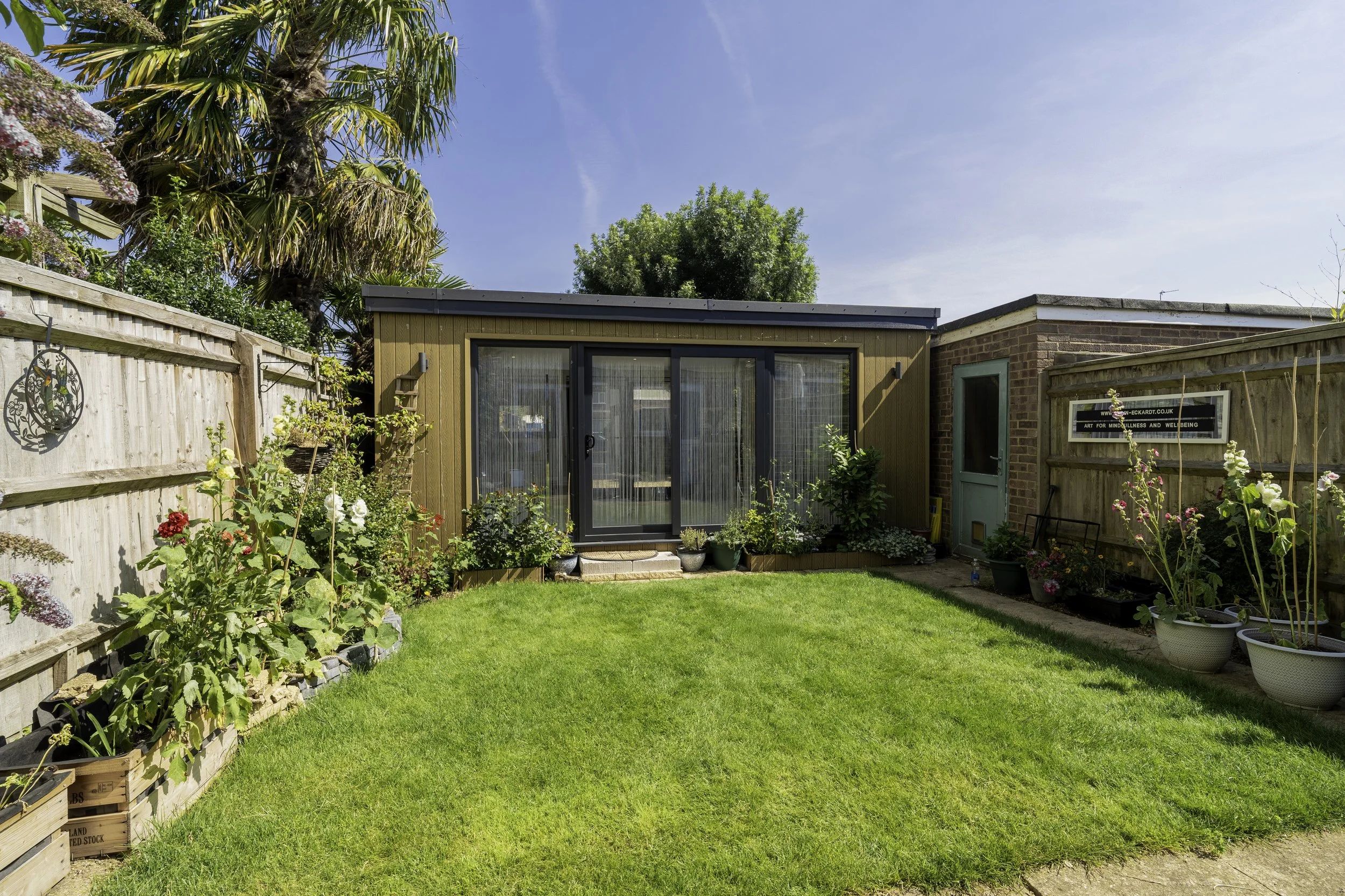 Aylesbury Project - Final Images - External - Ahead Agency-18.jpg