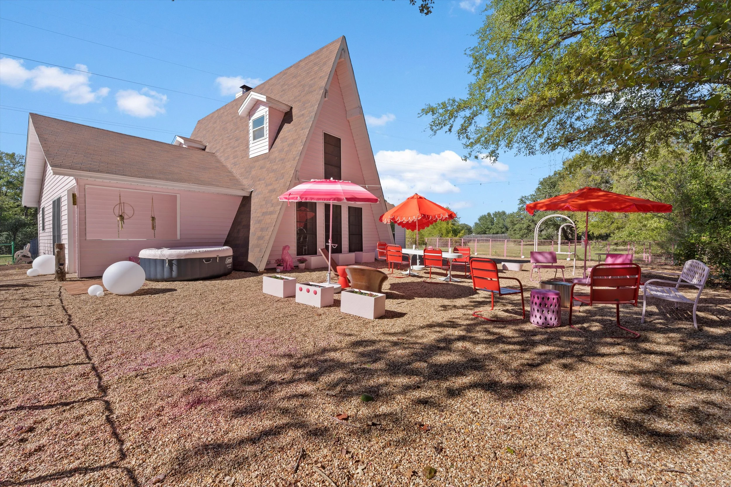 All pink Airbnb, pink house in Waco Texas