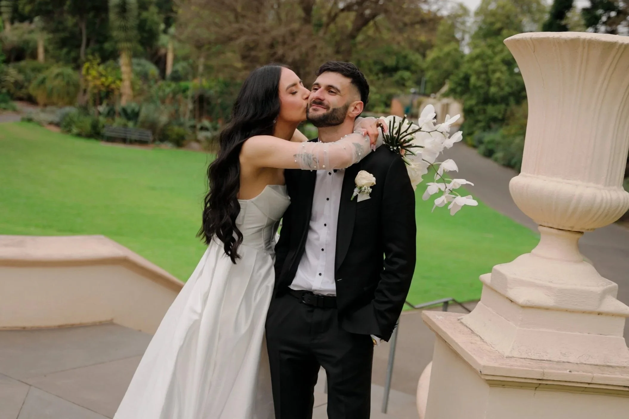 TEASER FILM_01_00_44_04.jpg