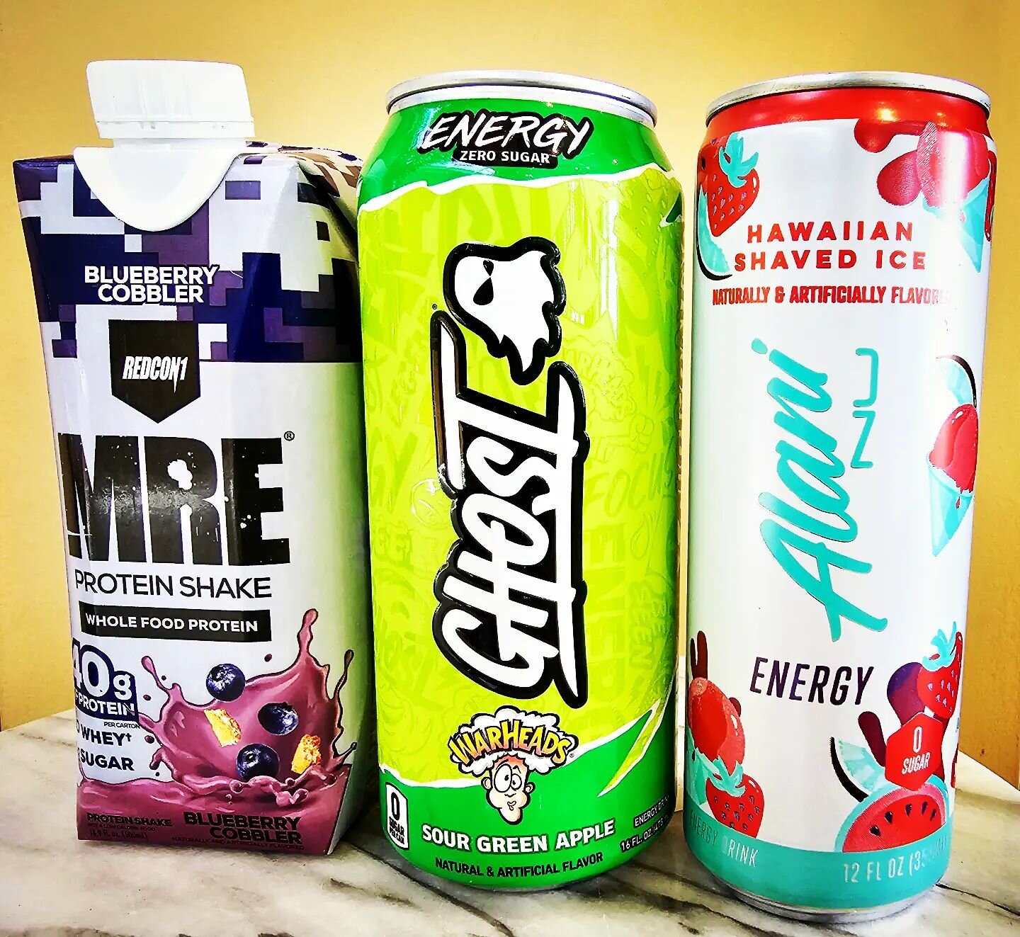 New week, new products!! Introducing three new &amp; awesome #drinks to the #cafe:
@redcon1 Blueberry Cobbler MRE protein shake - 40g #protein, 0g sugar, zero whey
@alaninutrition Hawaiian Shaved Ice energy drink - 200mg #caffeine, 10 calories, plus 