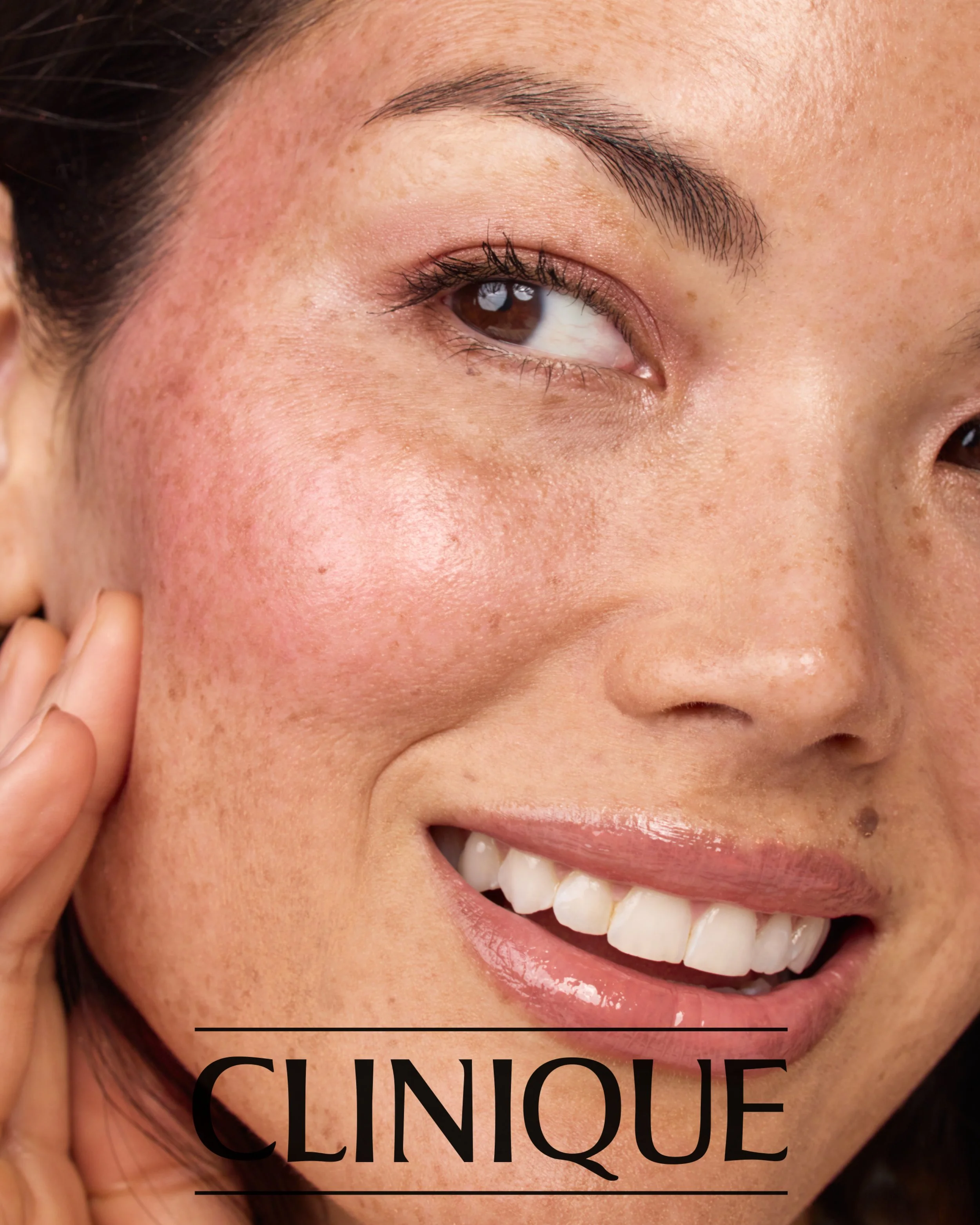 ALOOK_LAB_JELLO_GLOW_MAKEUP_LOOK_407_LOGO_sized.jpg