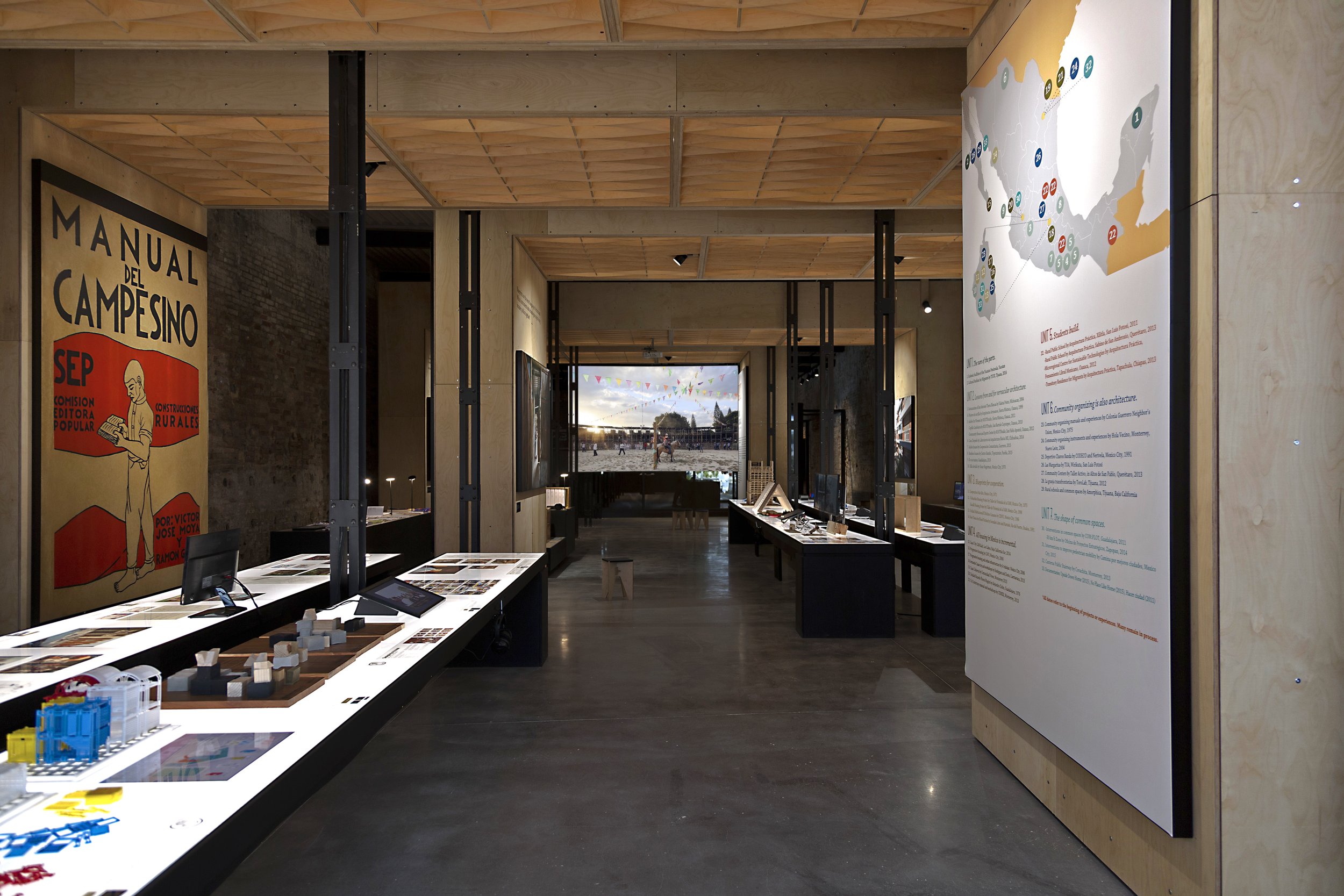 Pabellón_Tuux_laBiennale_1_photoOnnisLuque.jpg