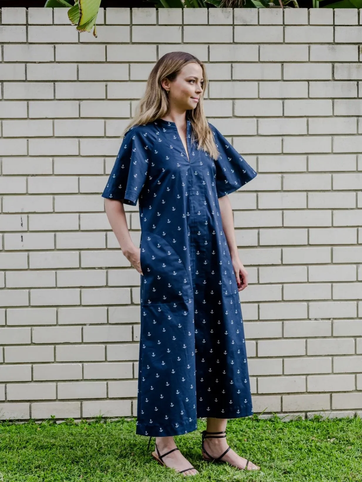 Bonjour 🌼 meet the NAVY ANCHOR day dress. ⚓️

My number one best seller - and it&rsquo;s easy to see why. 

This Japanese deadstock cotton blend sourced from @wearethefabricstore features a classic navy background and crisp white anchor print. Deads