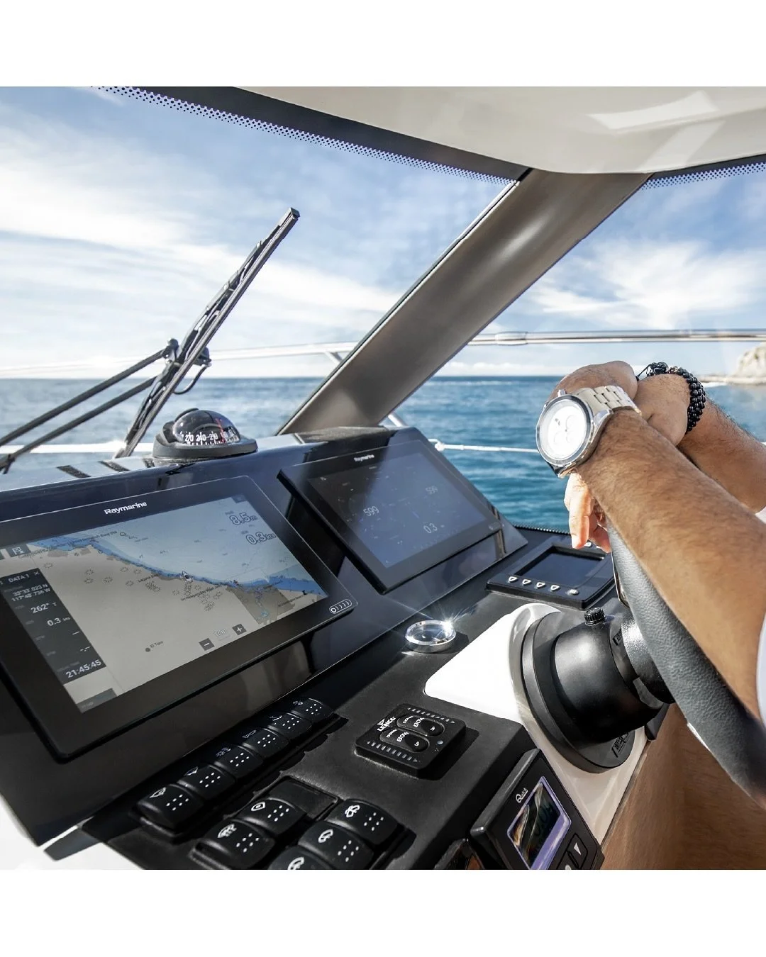 All in a days work 📸🎥! One of our favorite shoots with @prestigeyachtsofficial