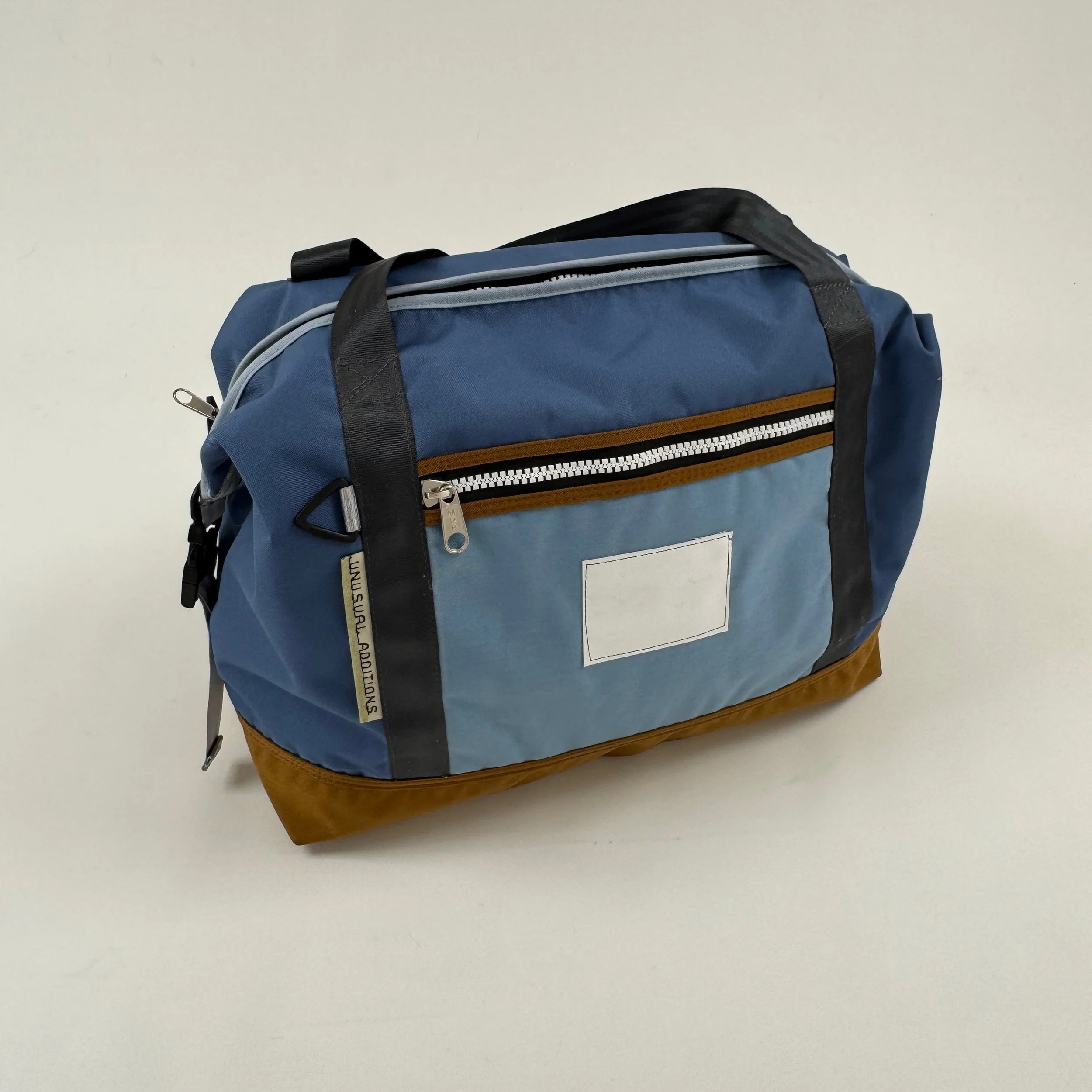 TBM00529 Travel bag medium/Carry On     Blue/Gold/Grey/Lining Blue