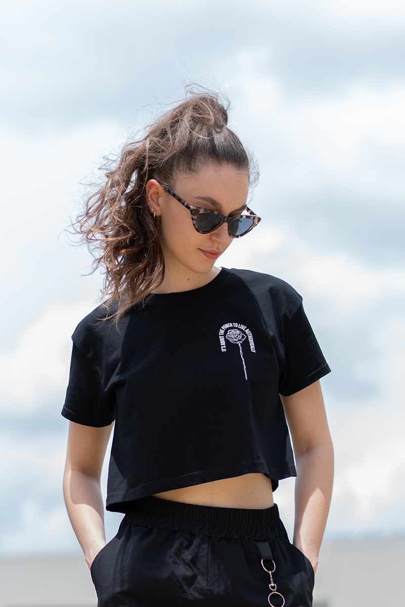 Ruby crop tee IG 1.png