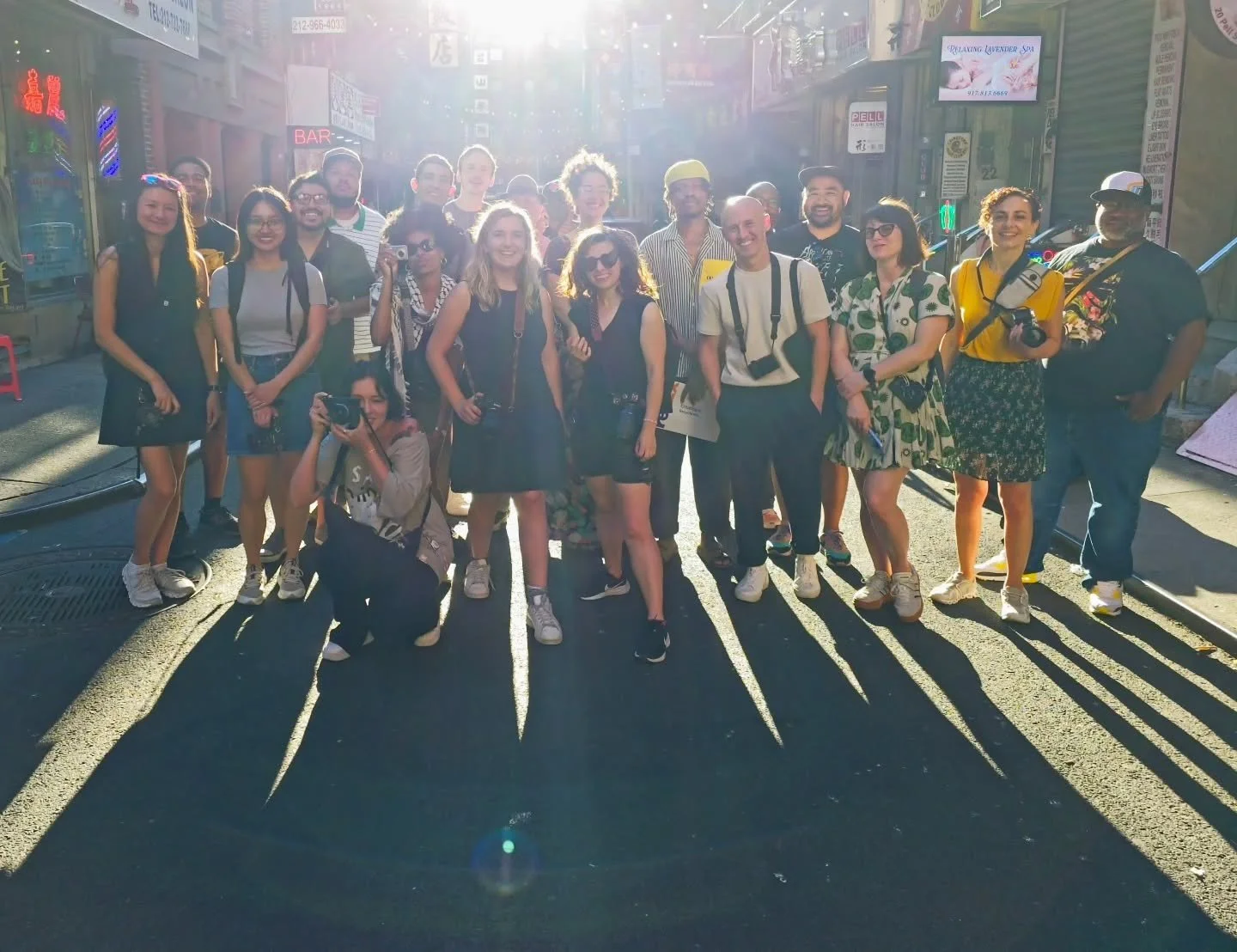 Another fun walk in #Chinatown, this time led by the awesome @katieg_photo . We started at the new #Evolve gallery exhibit curated by Katie for @artontheavenyc and we got to hear from some of the great photographers that are part of the show. Then we