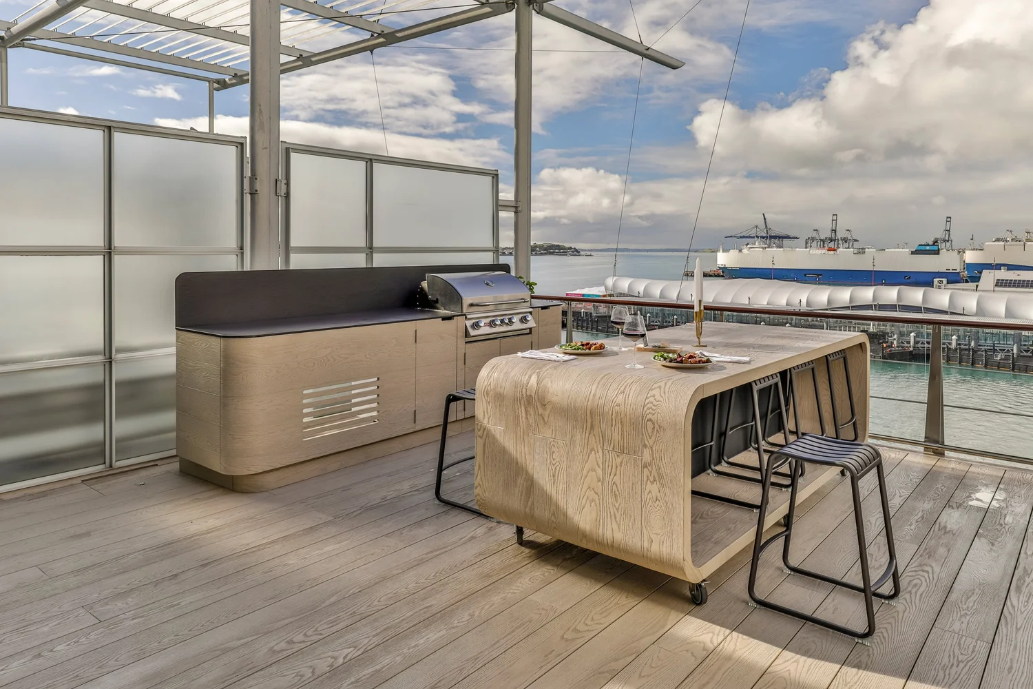 princes wharf penthouse — Love Kitchens