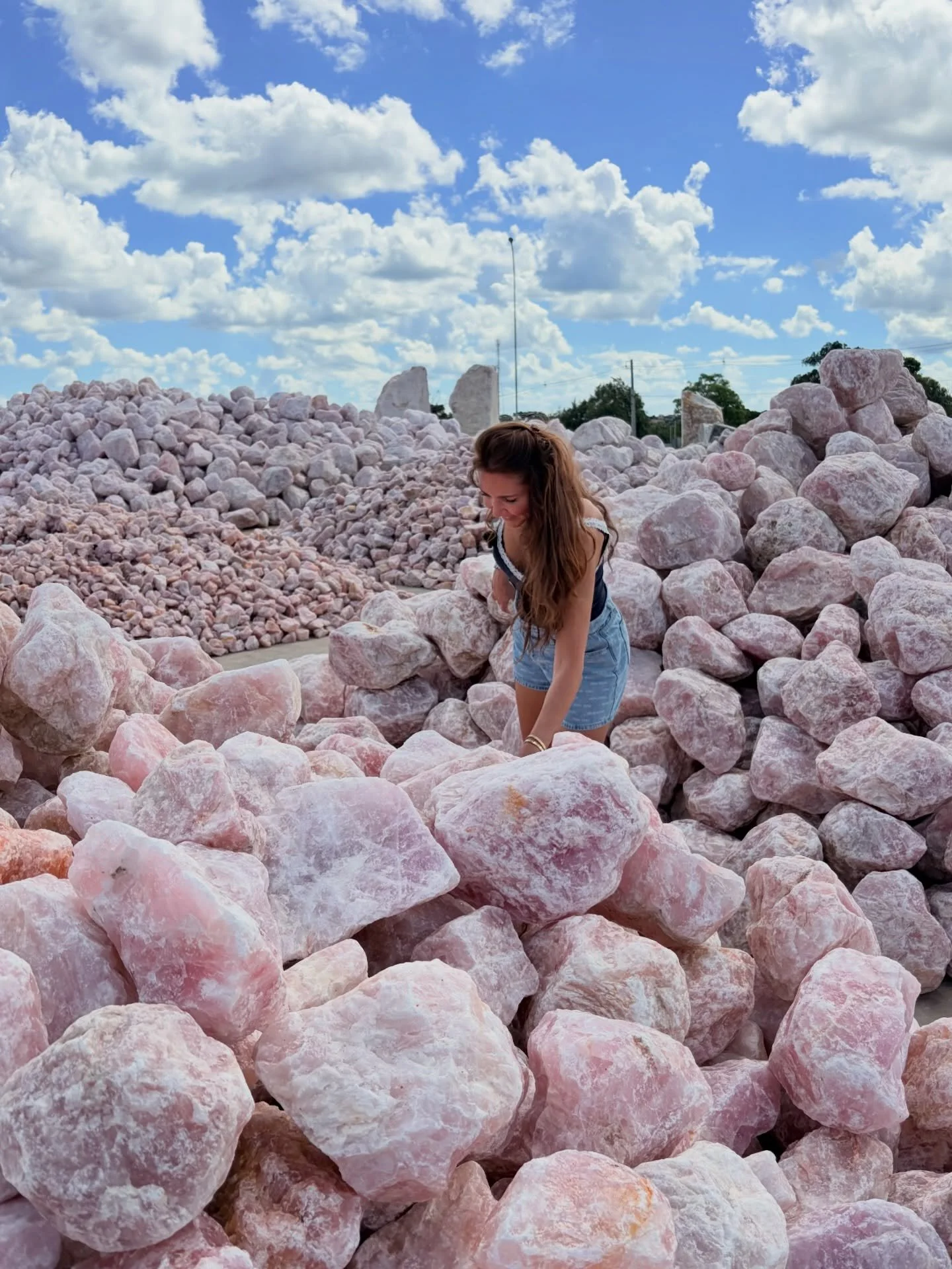 Tellement de choses &agrave; vous partager 🫶🏻 Ce voyage avait une r&eacute;sonance toute particuli&egrave;re pour moi parce que le Br&eacute;sil, c&rsquo;est le pays et Porto Alegre, la ville o&ugrave; mon p&egrave;re est n&eacute; 🇧🇷
Cet endroit