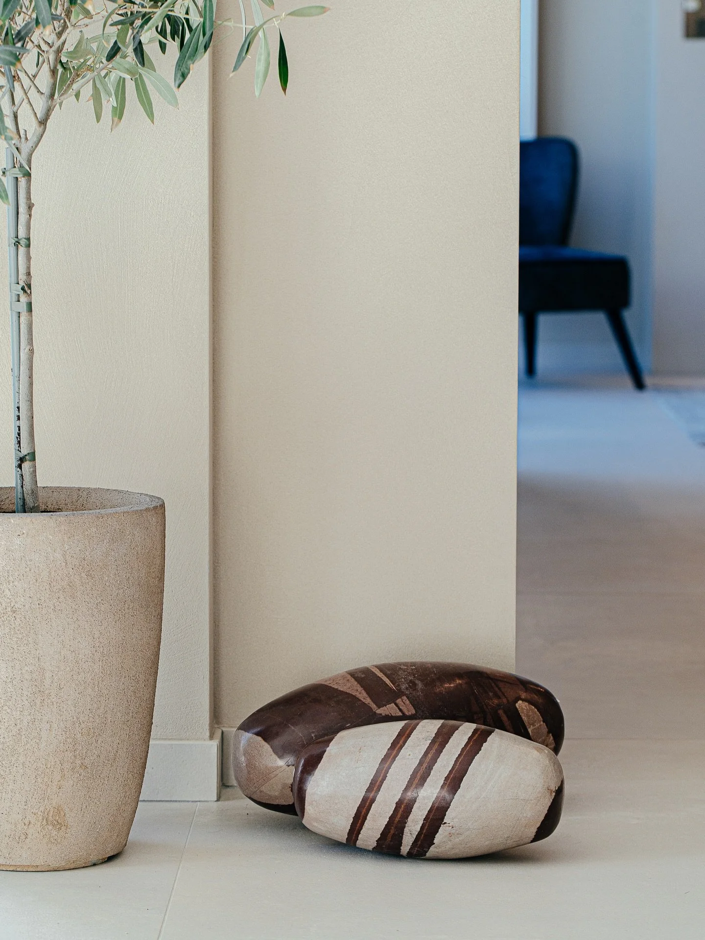 C&rsquo;est avec beaucoup de joie que je viens de terminer la cr&eacute;ation de deux tout nouveaux cours que j&rsquo;aurai bient&ocirc;t le plaisir de vous proposer 📚

Le premier s&rsquo;intitulera le &laquo;&nbsp;Feng Shui Min&eacute;ral&nbsp;&raq