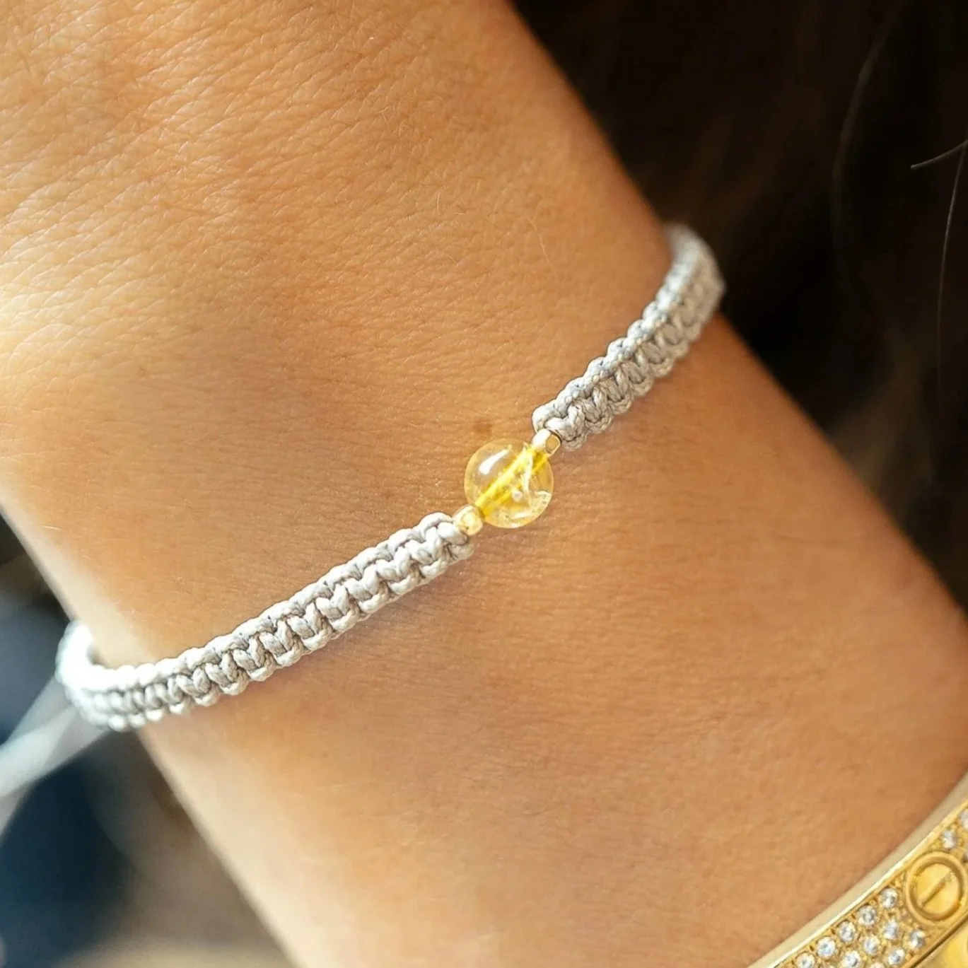 Macramé Gris & Citrine | Générosité & Abondance