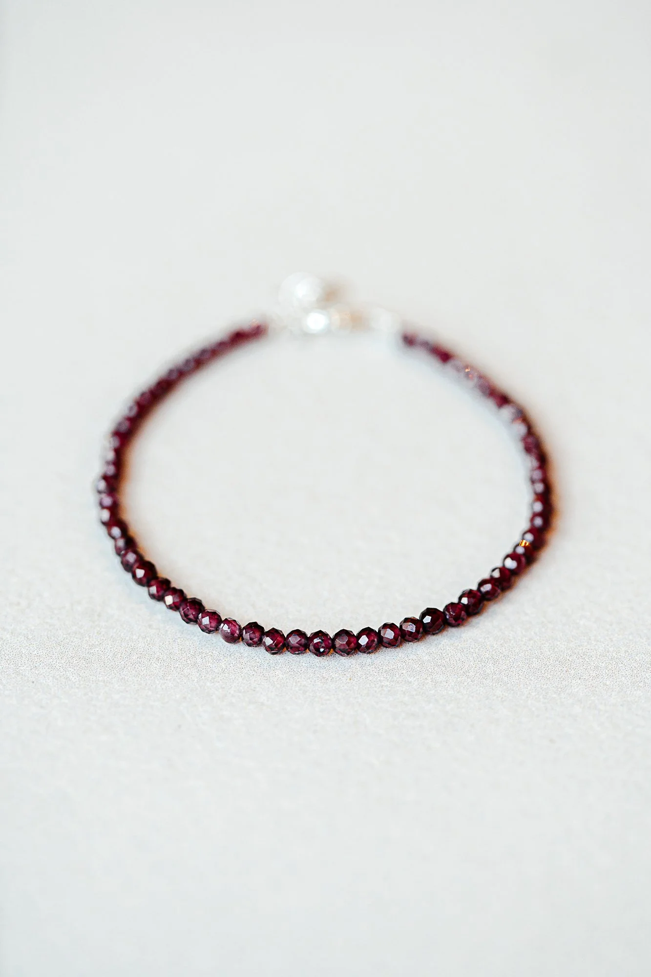 Bracelet fin pyrope.jpg