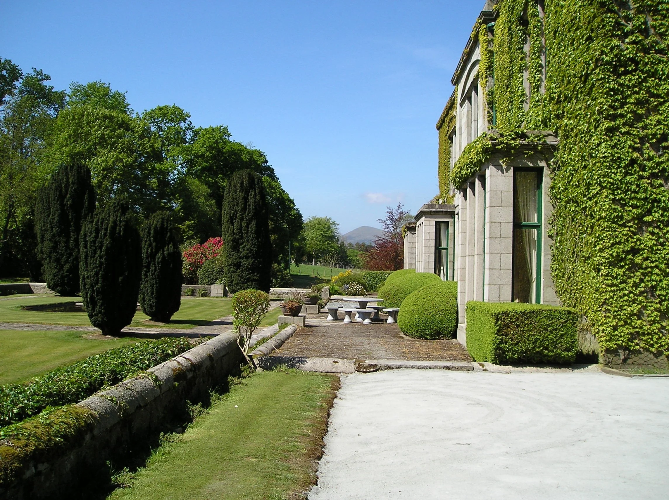 From sundial lawn.JPG