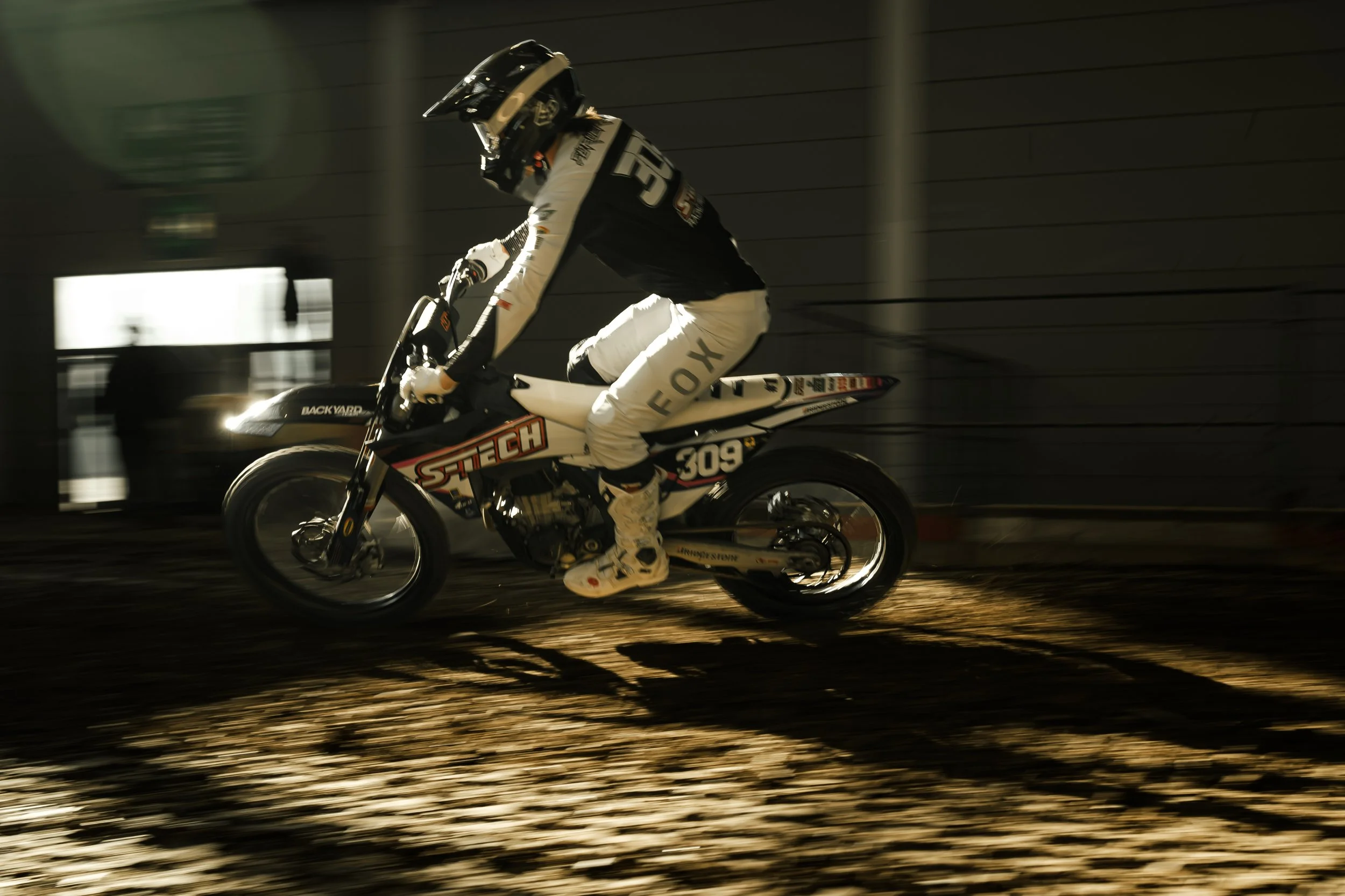 Motorradwelt Bodensee_2026_Vanessa König_@vanessaofftheroad-3.JPG