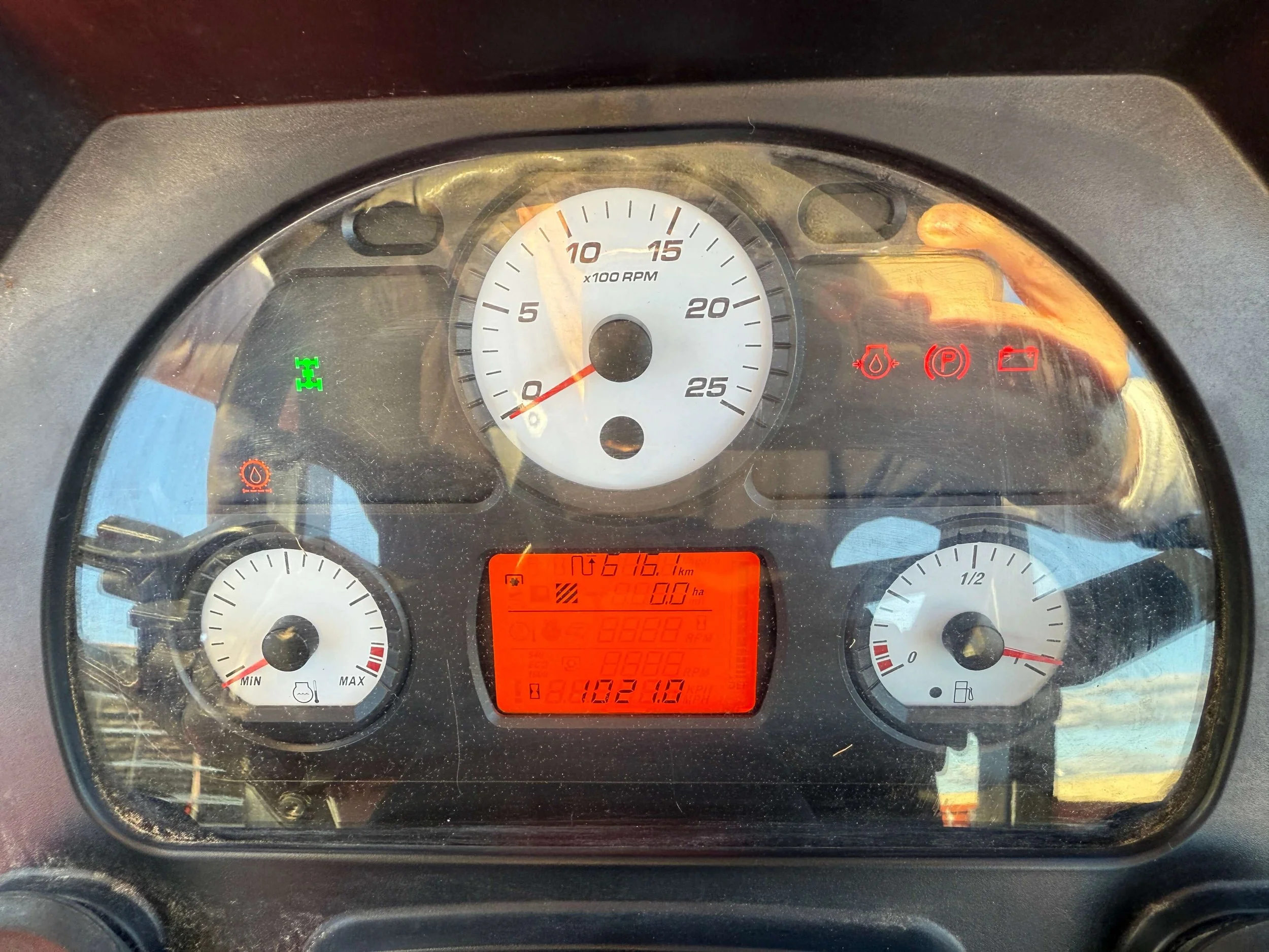 Bebb Ag MF5709 Second Hand Tractor For Sale 11.jpeg