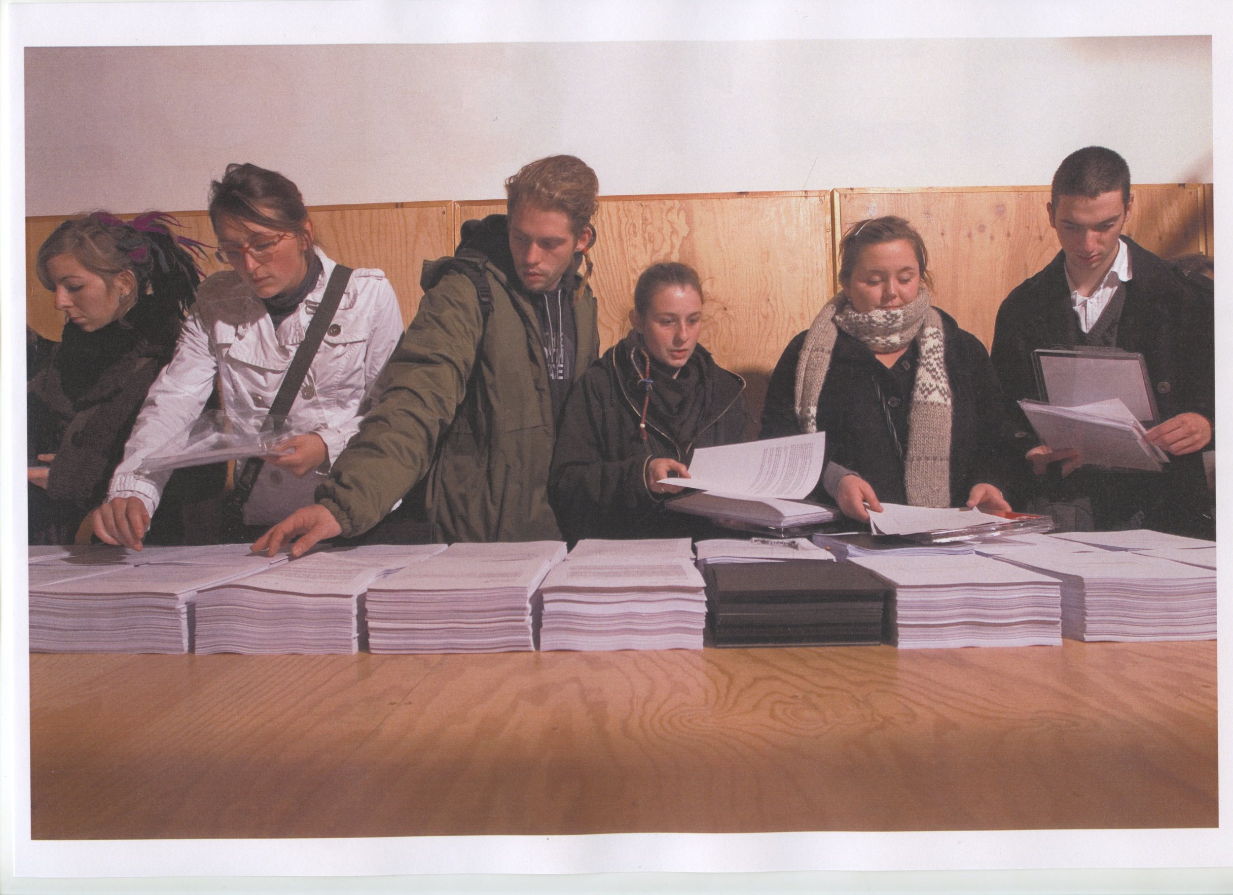toolbox_Docu_Photo_Exposition_Entre-deux_2008 1.jpeg