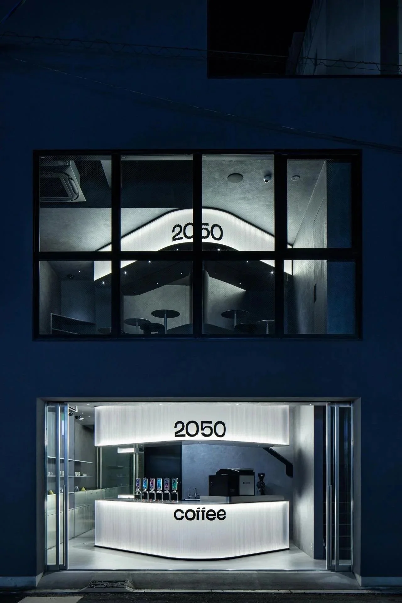 2050_002.jpg