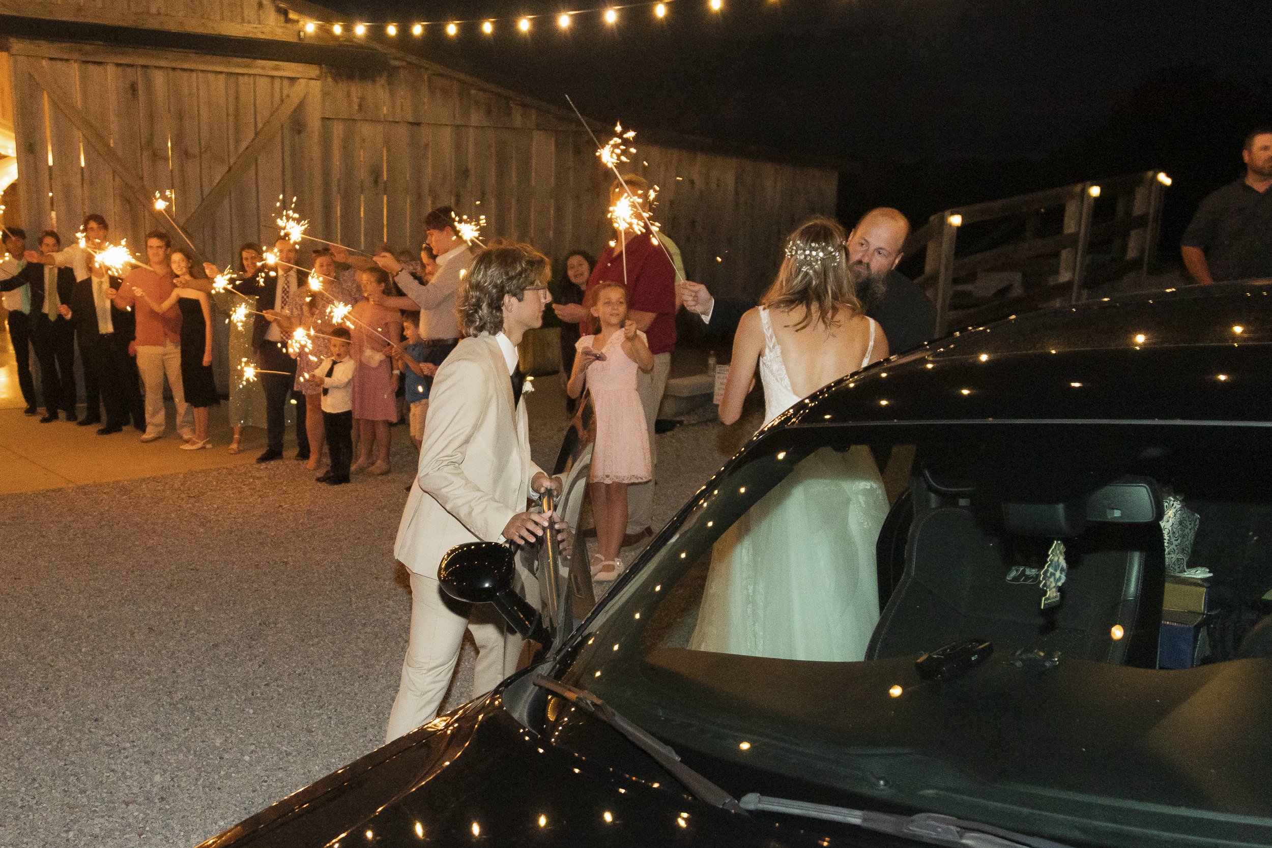 Joseph and Sarah Wedding Photos-927.jpg