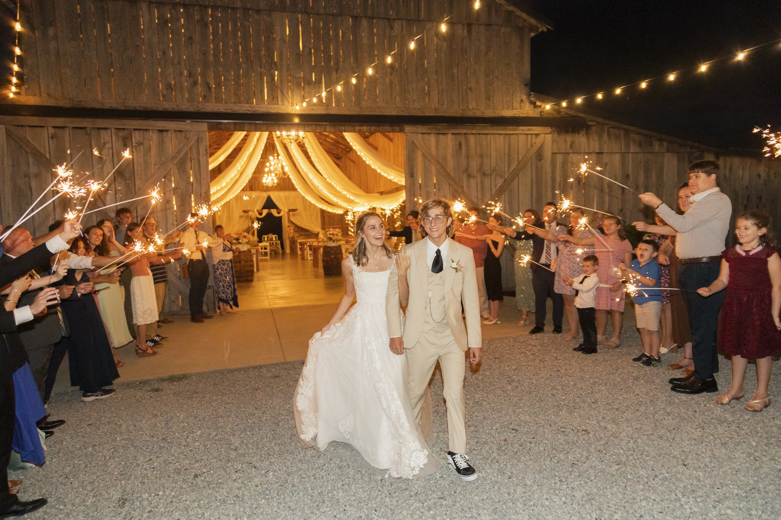 Joseph and Sarah Wedding Photos-920.jpg