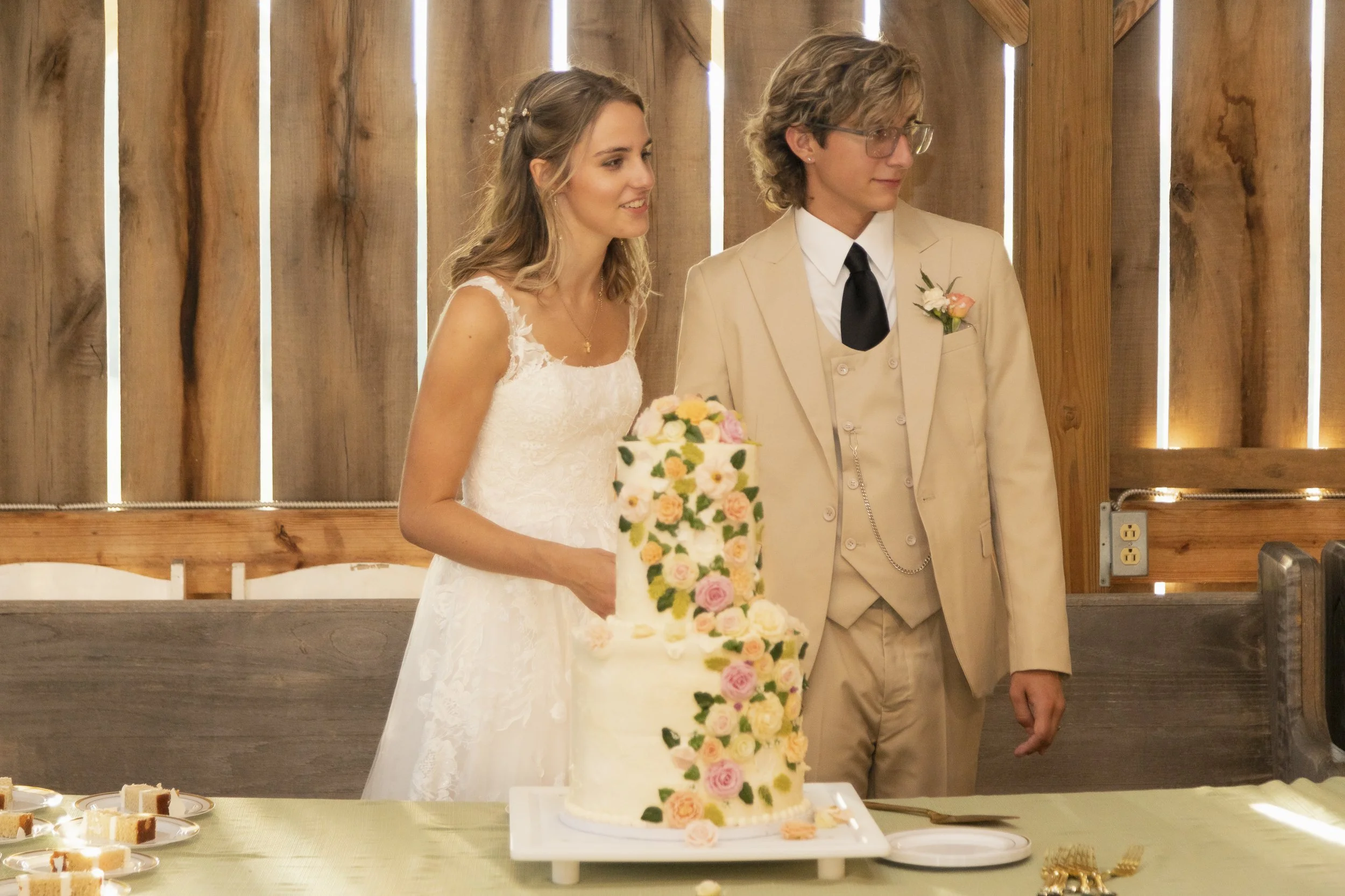 Joseph and Sarah Wedding Photos-836.jpg